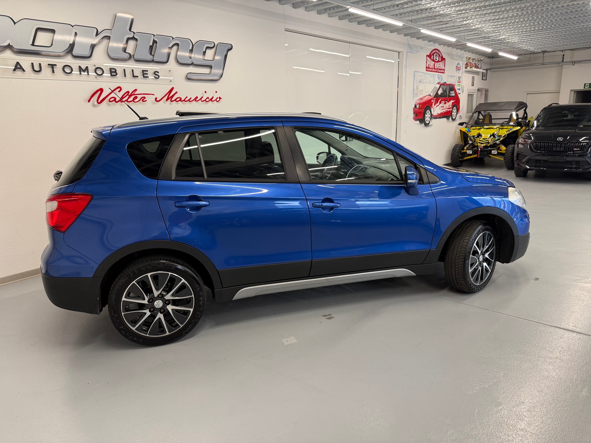 SUZUKI SX4 S-Cross 1.6 TD Sergio Cellano Top 4WD-image-5