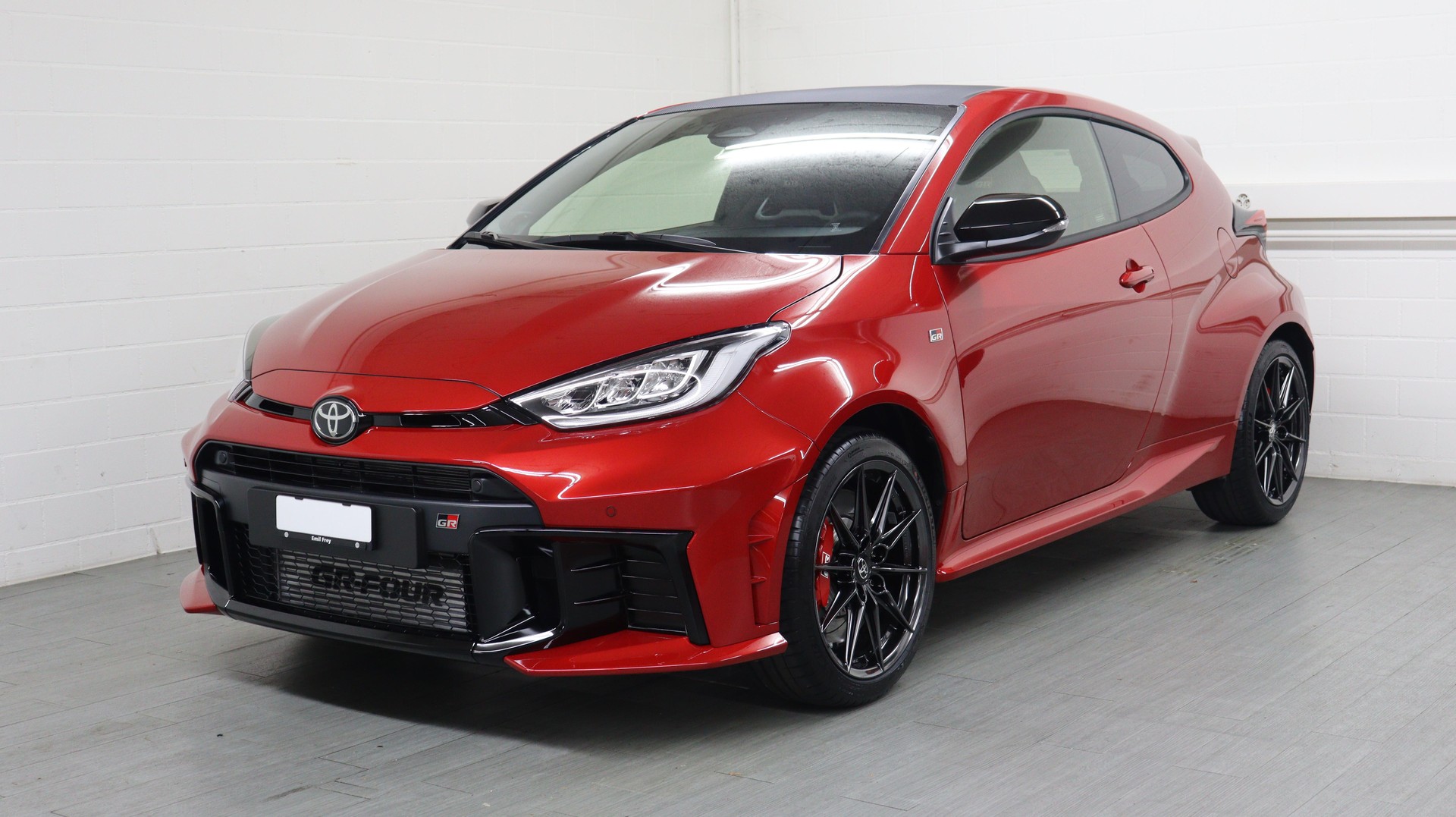 TOYOTA GR Yaris 1.6 Turbo Sport 4x4-showroom-element-1
