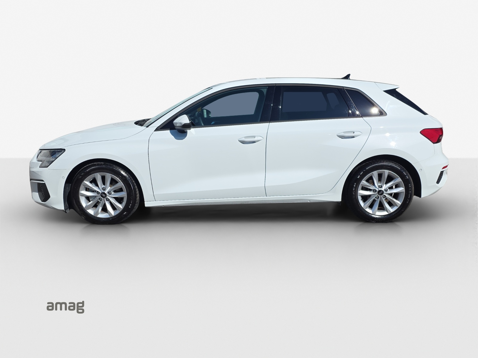 AUDI A3 Sportback 35 TFSI S-tronic-showroom-element-1
