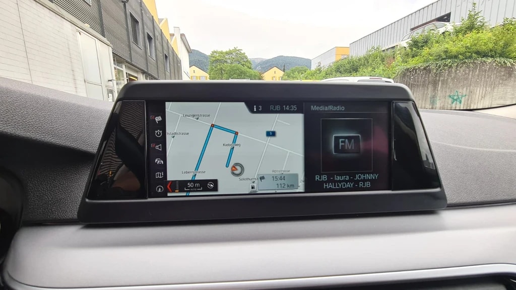 BMW 520d xDrive Touring Steptronic ** Voll-Leder ** Gr-Navi ** RF-Kamera ** PDC V+H ** Sitzheizung ** Frisch Ab MFK & Service **-image-12