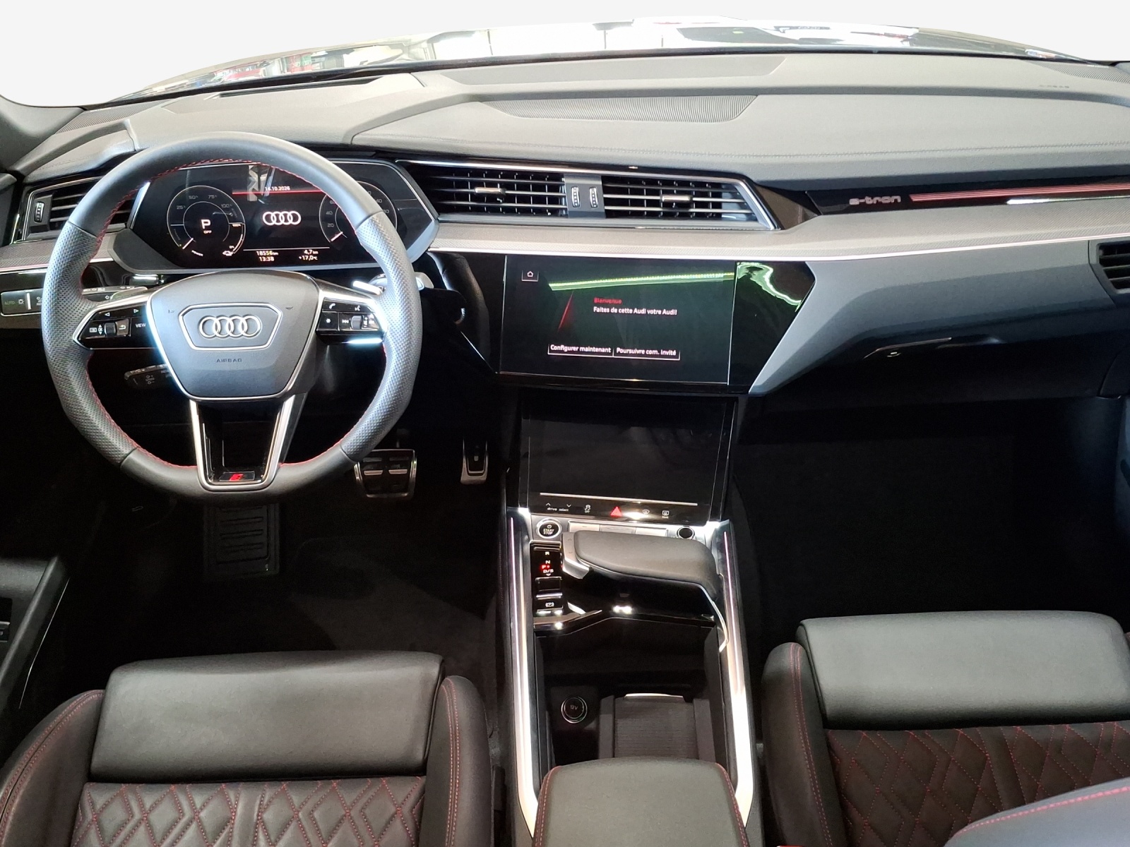 AUDI Q8 Sportback 55 e-tron Black Edition quattro-image-8