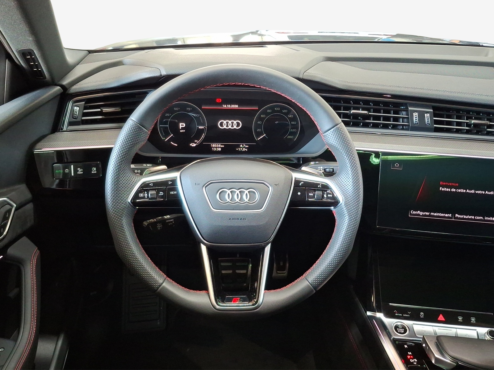 AUDI Q8 Sportback 55 e-tron Black Edition quattro-image-9