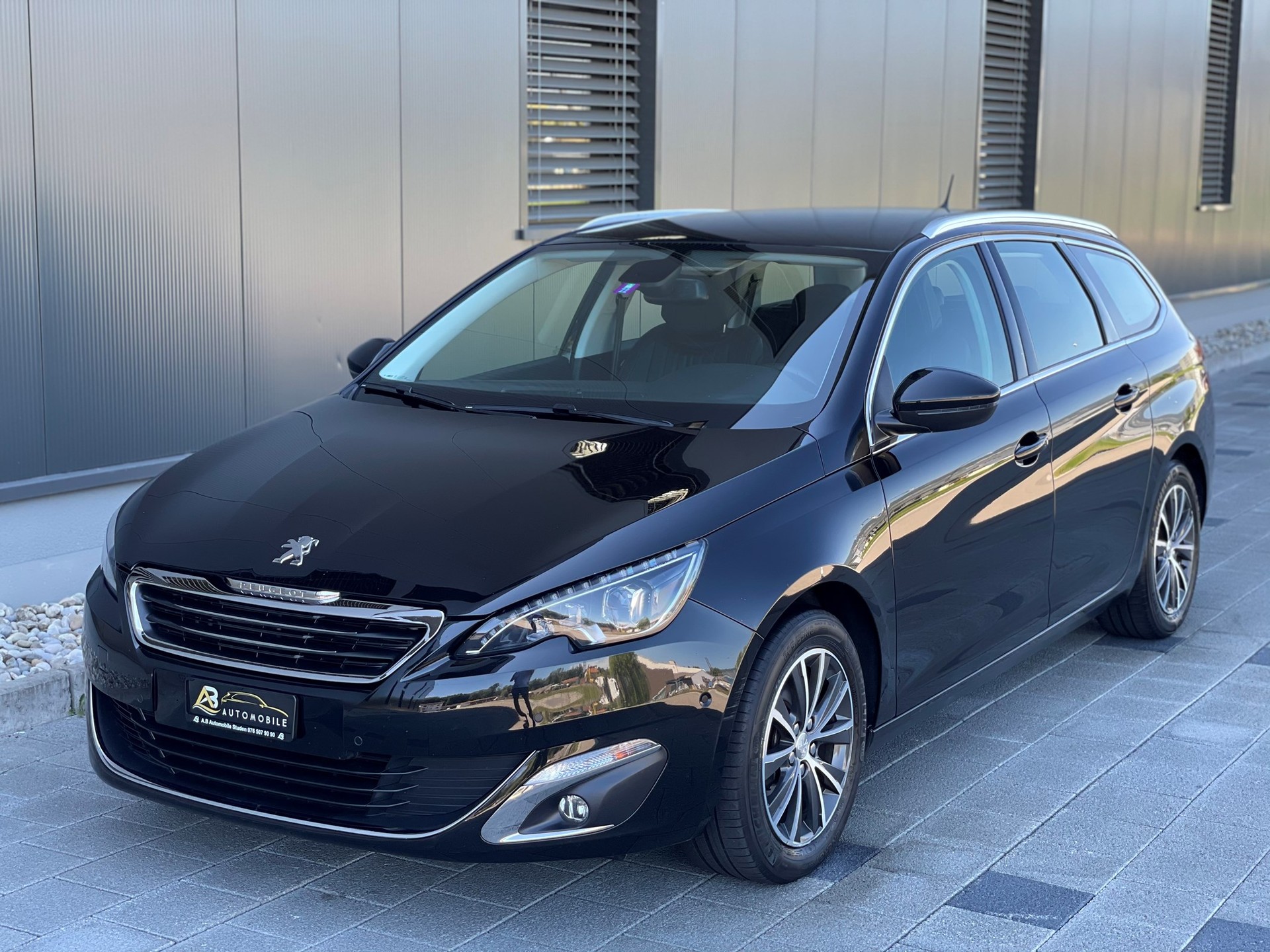 PEUGEOT 308 SW 1.2 THP Allure Automatic Frisch ab MFK 20.03.2026 Bremse V&H komplett ersetzt-image-6