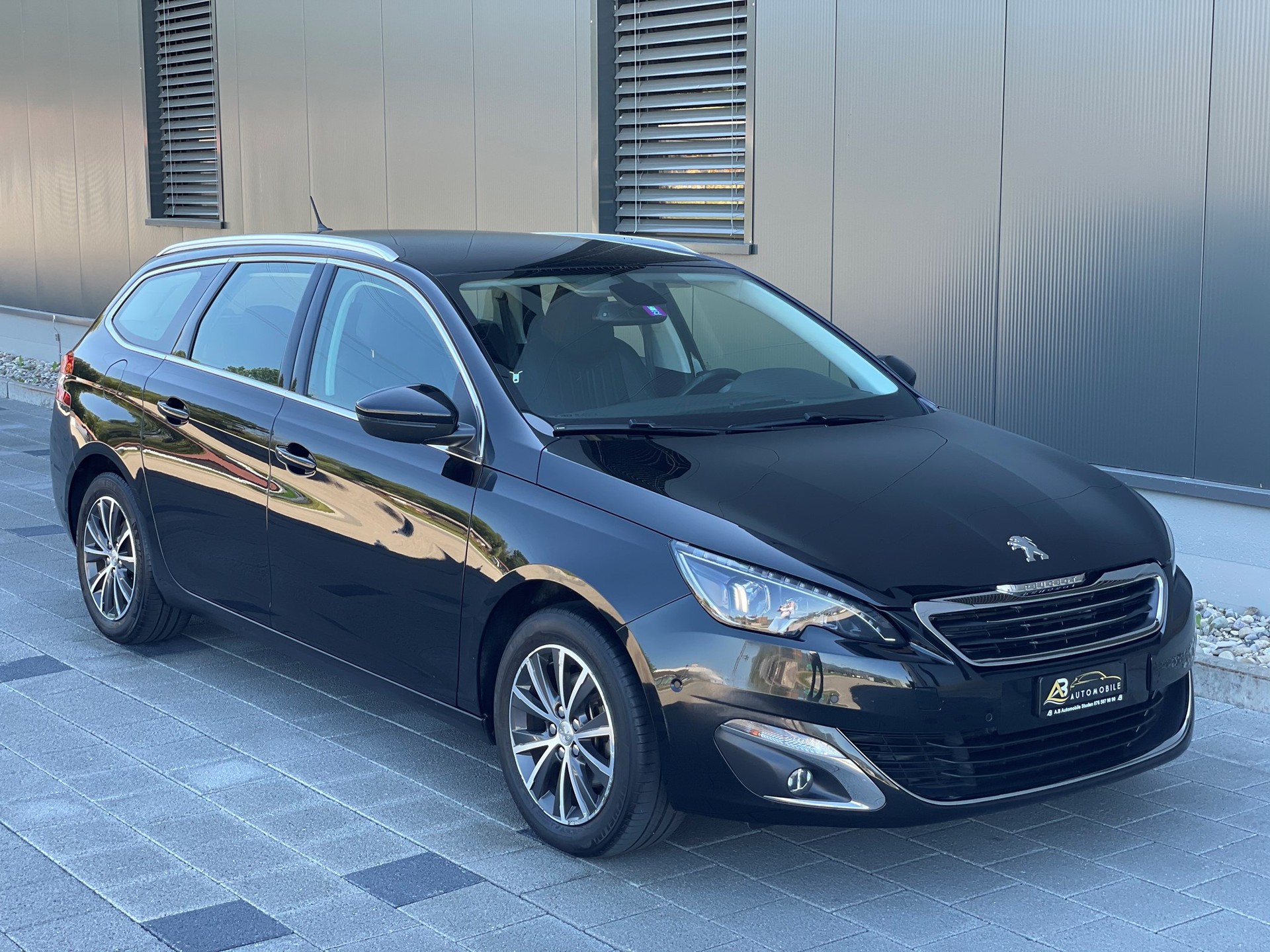 PEUGEOT 308 SW 1.2 THP Allure Automatic Frisch ab MFK 20.03.2026 Bremse V&H komplett ersetzt-image-2