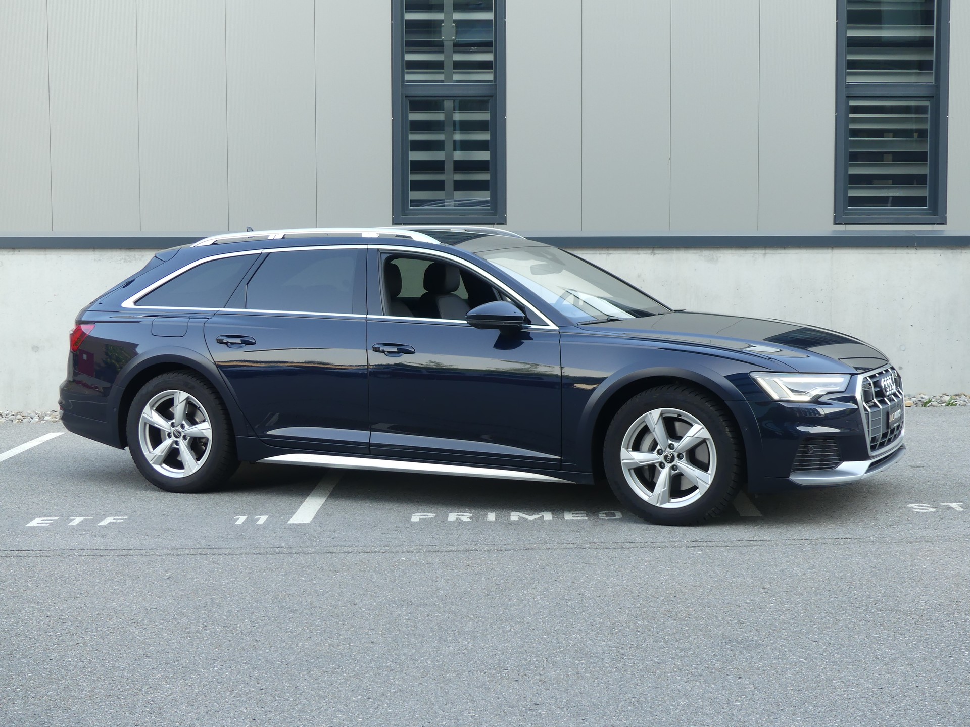 AUDI A6 allroad 50 TDI quattro-image-3