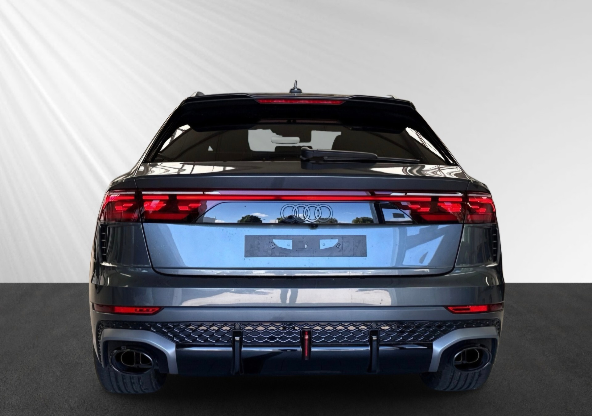 AUDI RSQ8 performance quattro-showroom-element-3