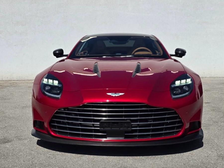 ASTON MARTIN V12 Vanquish-image-3