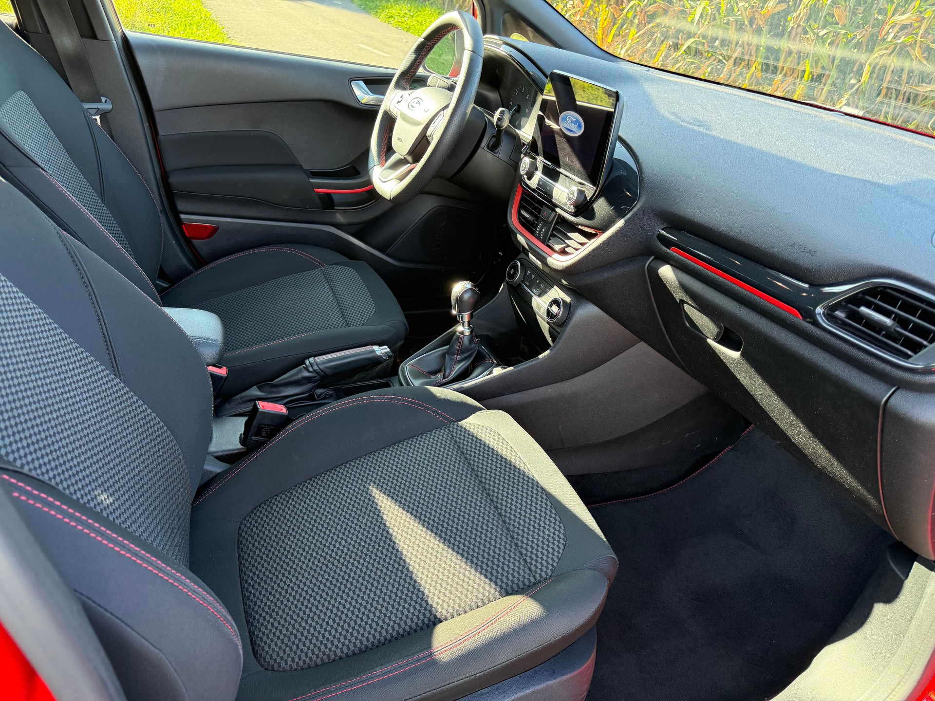 FORD Fiesta 1.5 TDCi ST Line-image-6