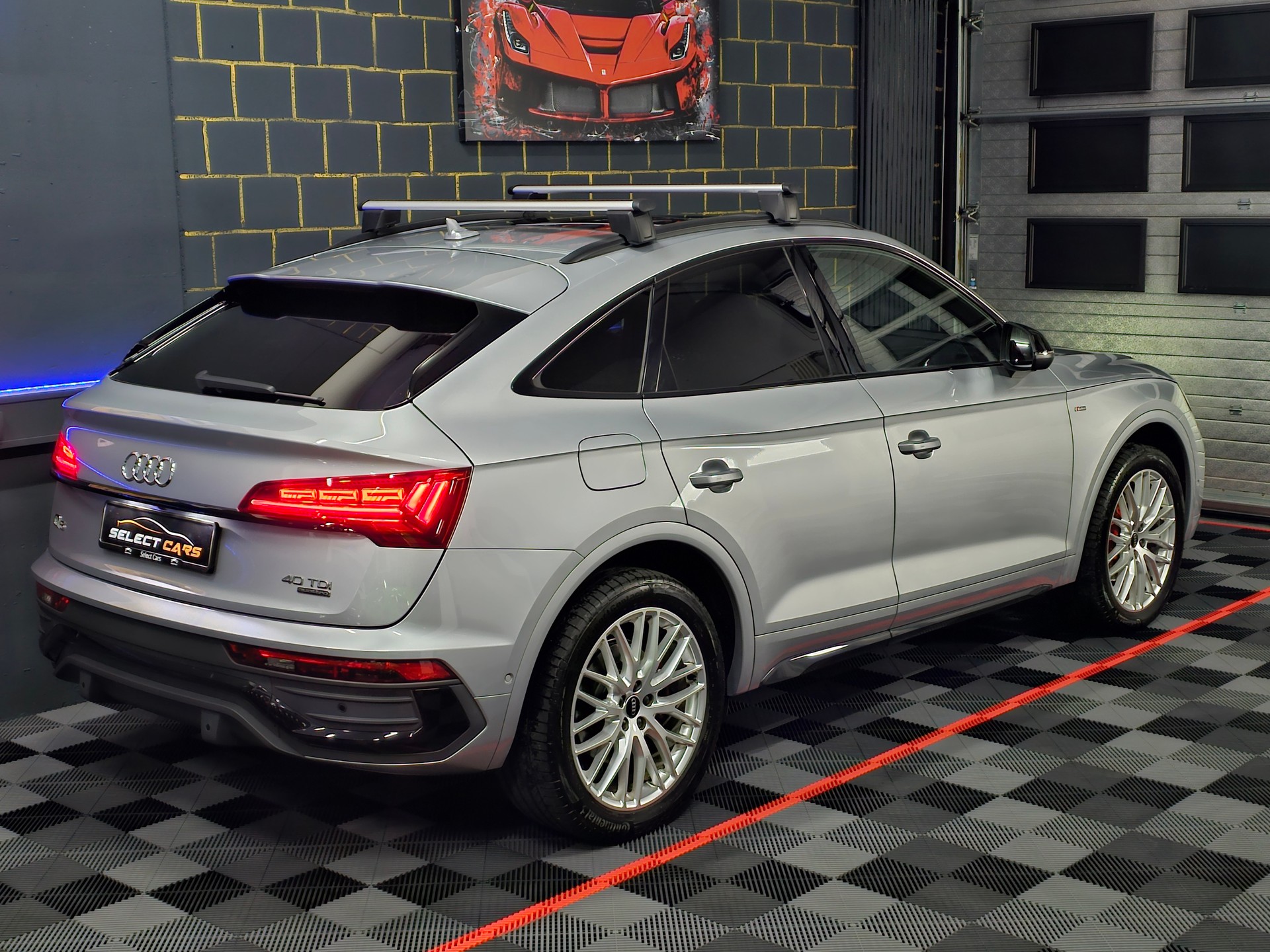 AUDI Q5 Sportback 40 TDI S line quattro S-tronic-image-2