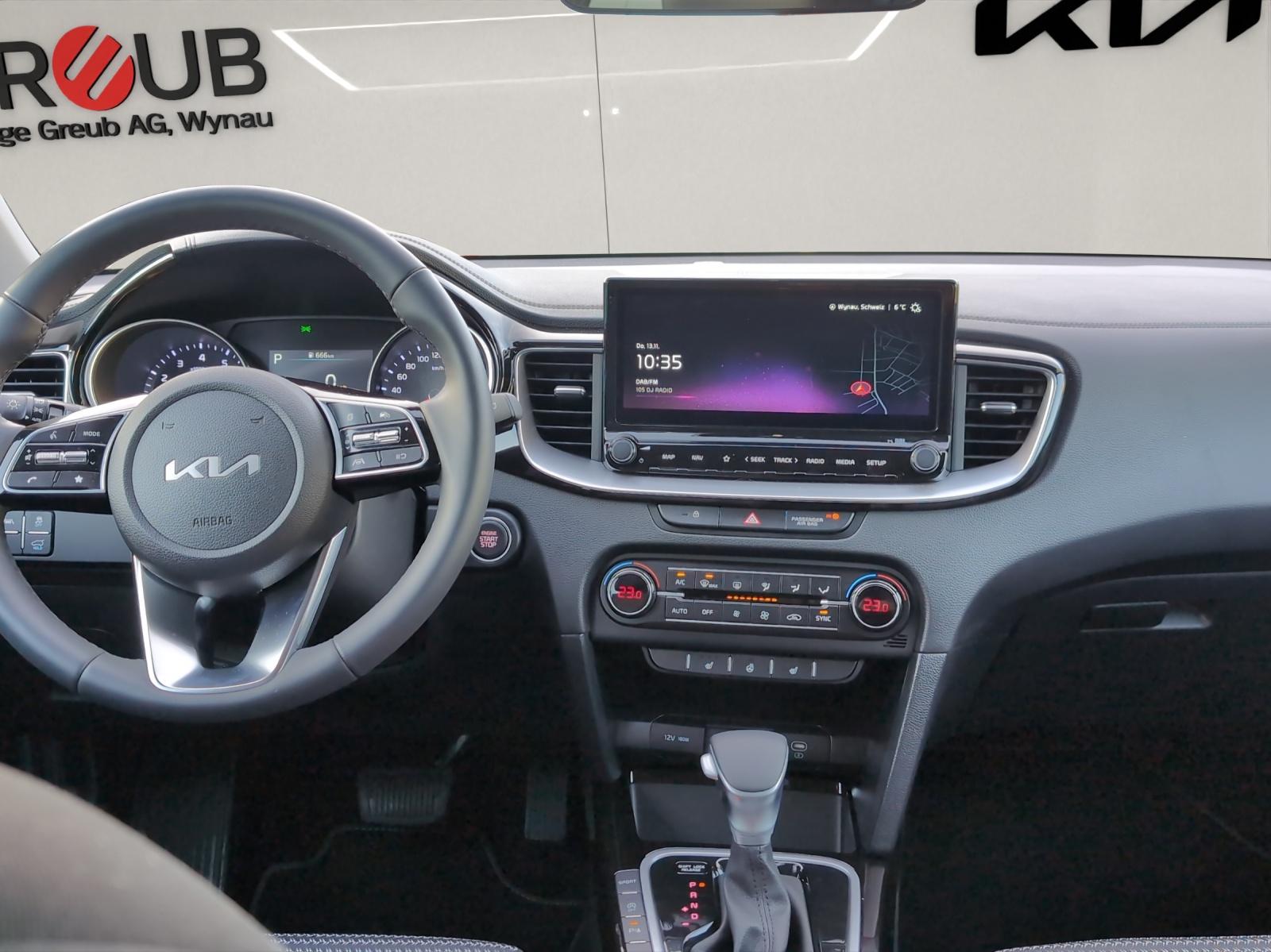 KIA Ceed SW 1.5 T-GDi Power-image-11