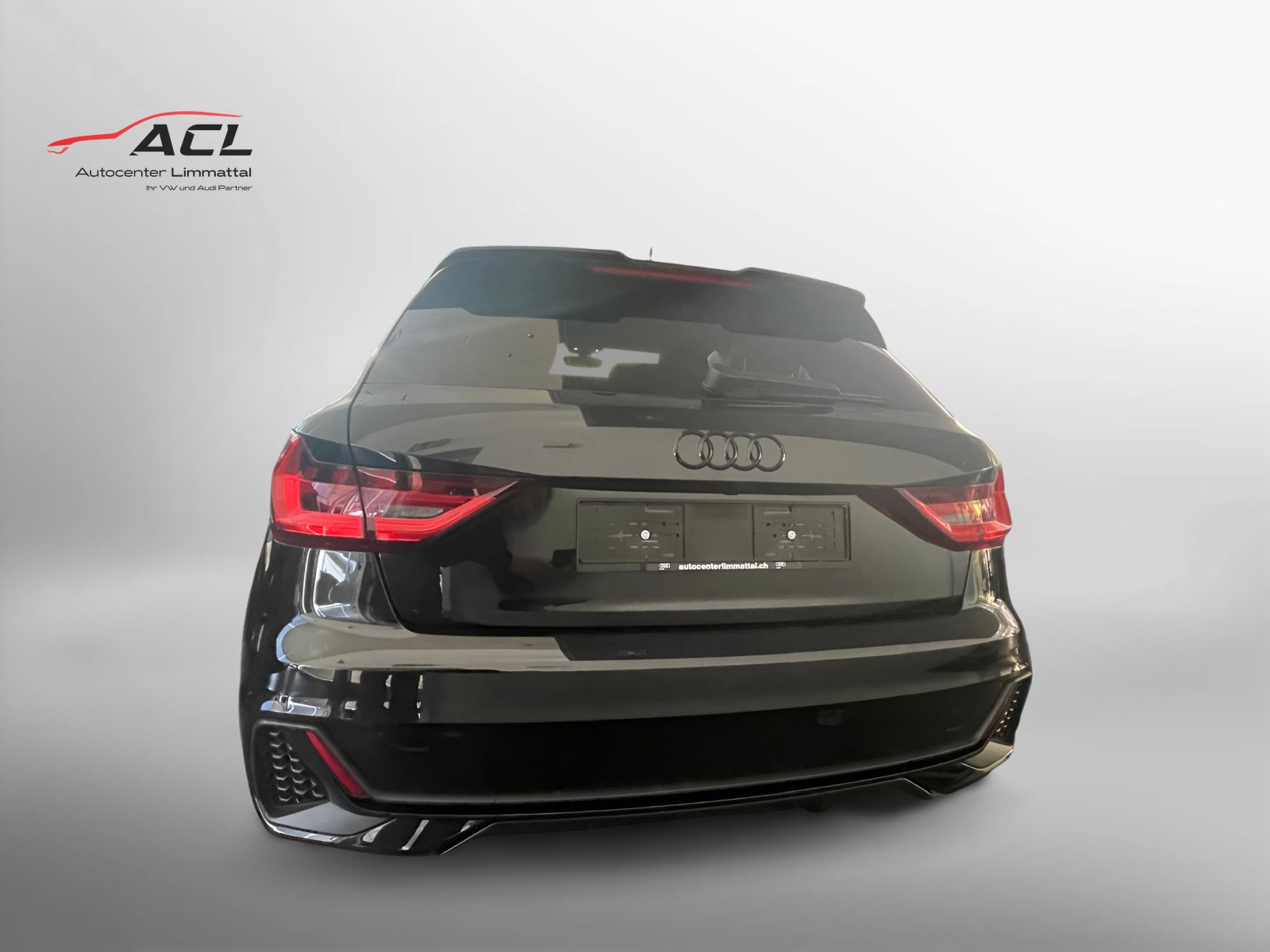 AUDI A1 Sportback 30 TFSI S Line Attraction S-tronic-image-6