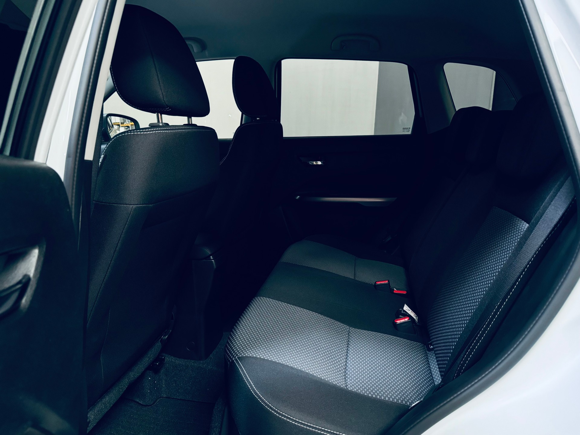 SUZUKI Vitara 1.4 Boosterjet Compact + 4x4 Hybrid Automatic AHK-image-19