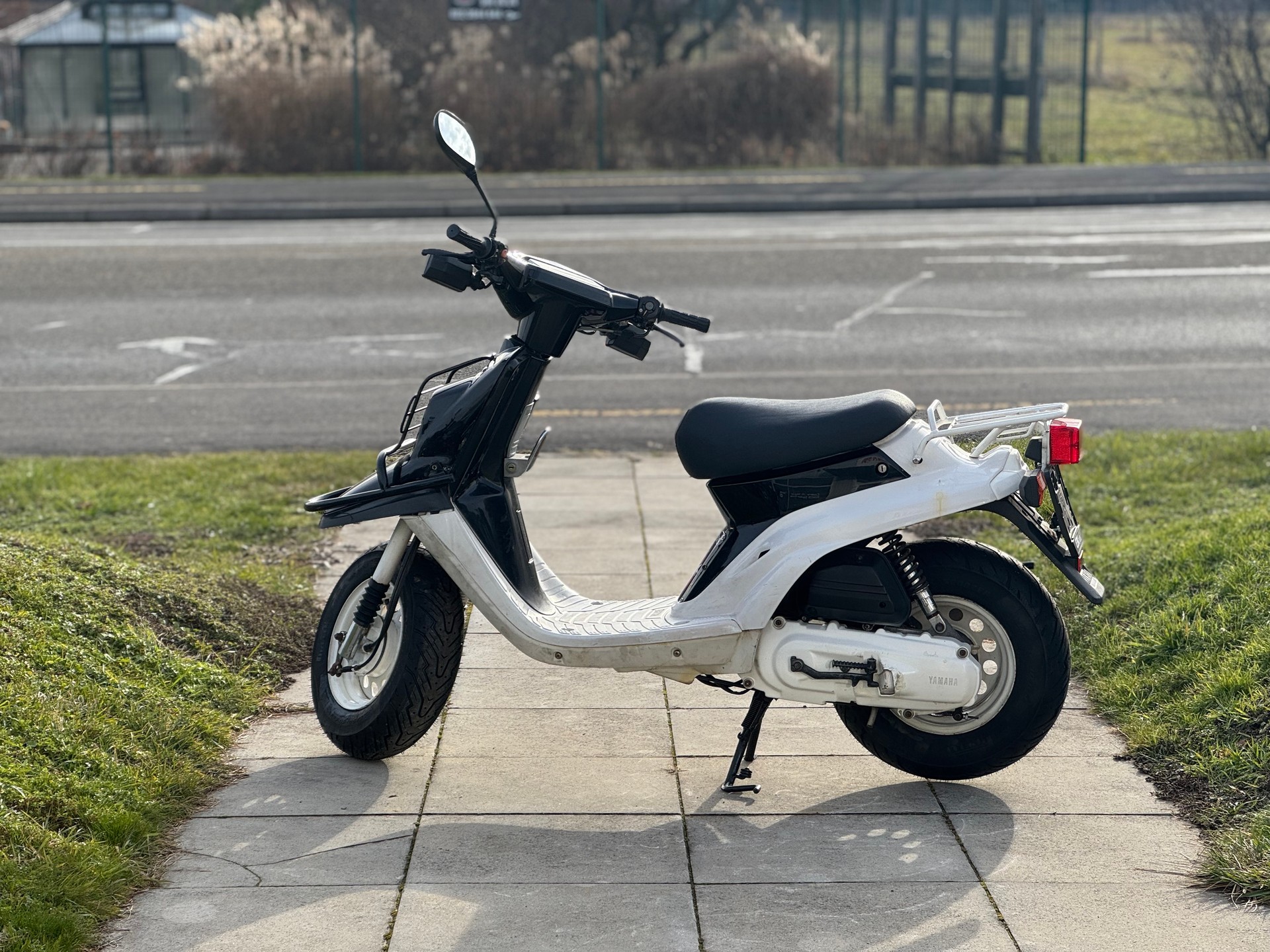 YAMAHA Zuma CW 50-showroom-element-3