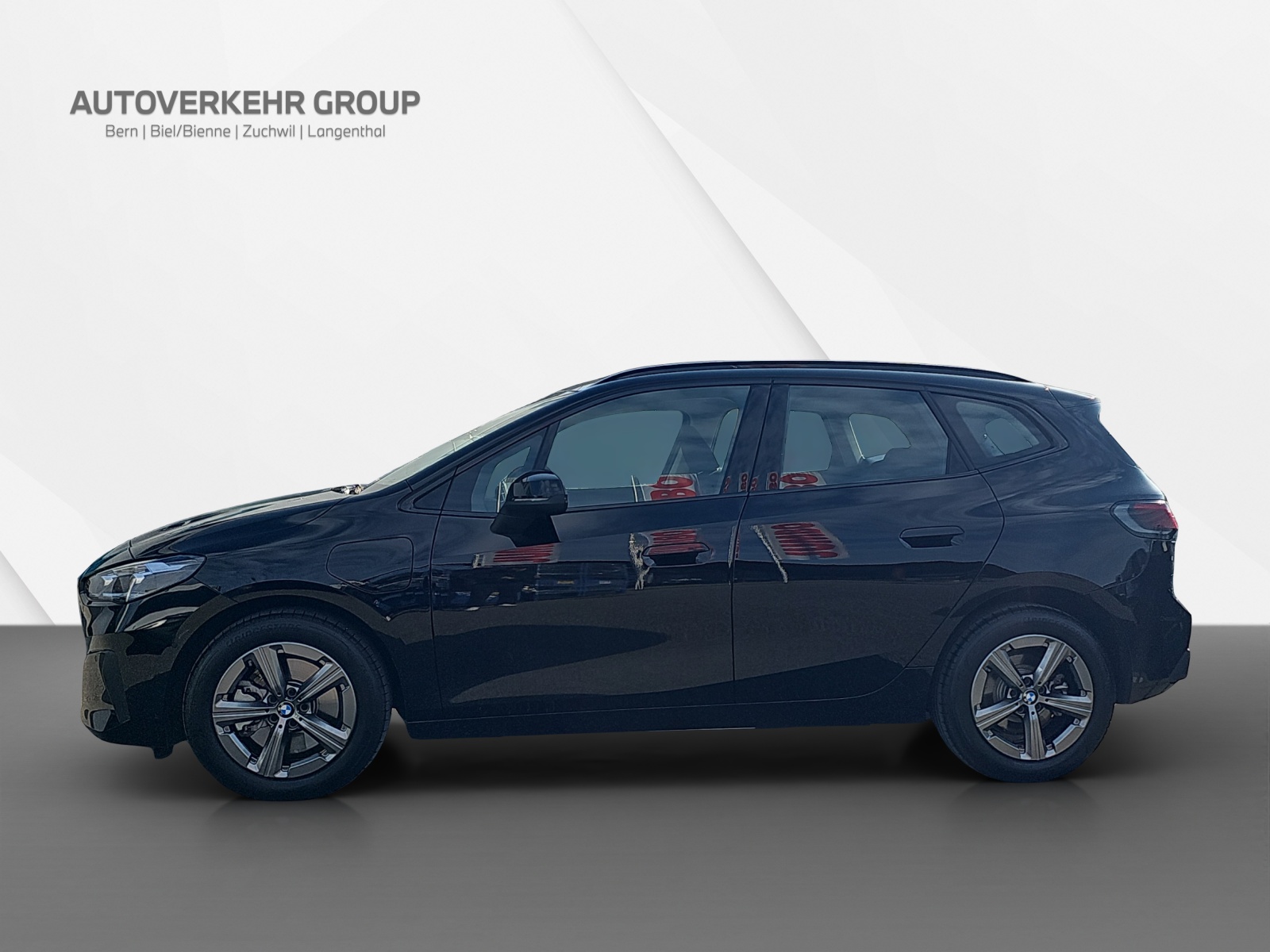 BMW 230e xDrive Act. Tourer-showroom-element-2
