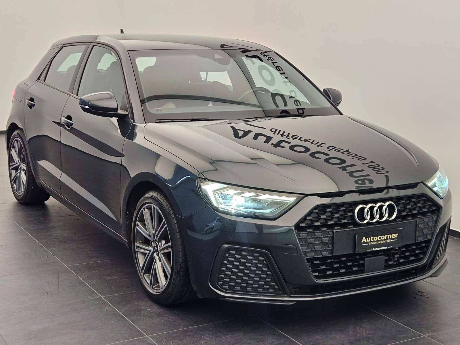 AUDI A1 Sportback 30 TFSI Attraction S-tronic-showroom-element-3