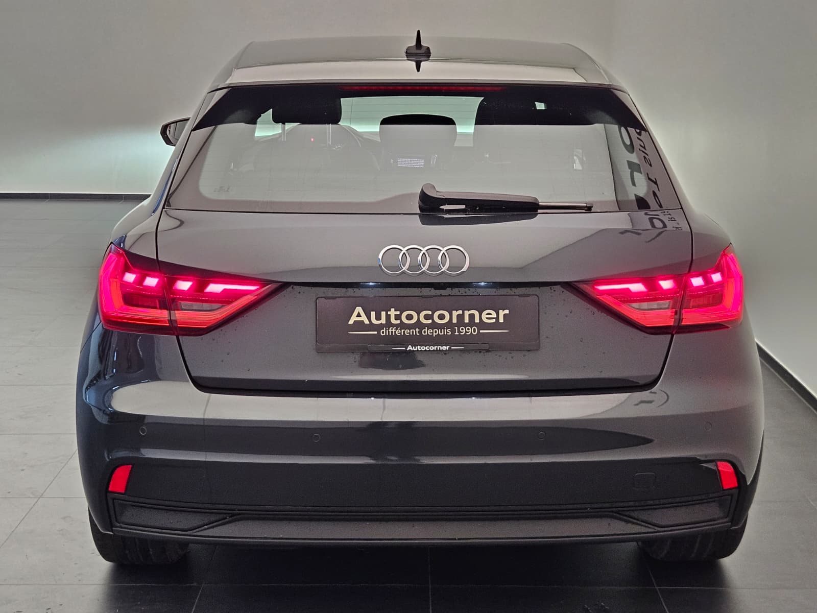 AUDI A1 Sportback 30 TFSI Attraction S-tronic-image-7