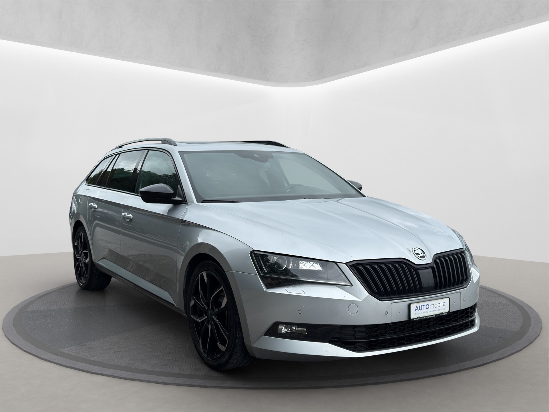 SKODA Superb Combi 2.0 TSI Sport Line DSG 4x4-showroom-element-3