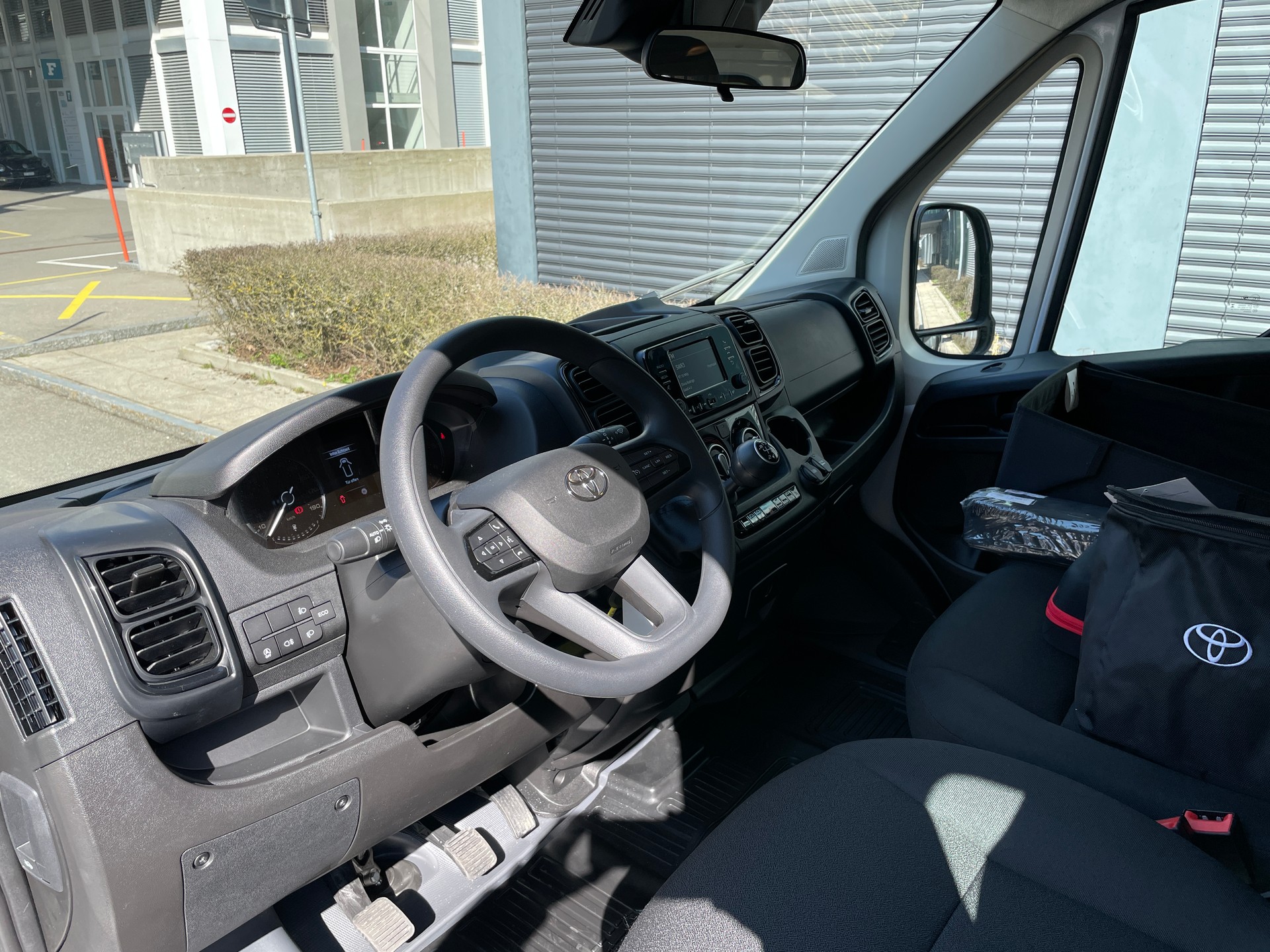 TOYOTA Proace MAX 2.2D DK Chassis mit Pritsche 3,5t L3 Work-image-8