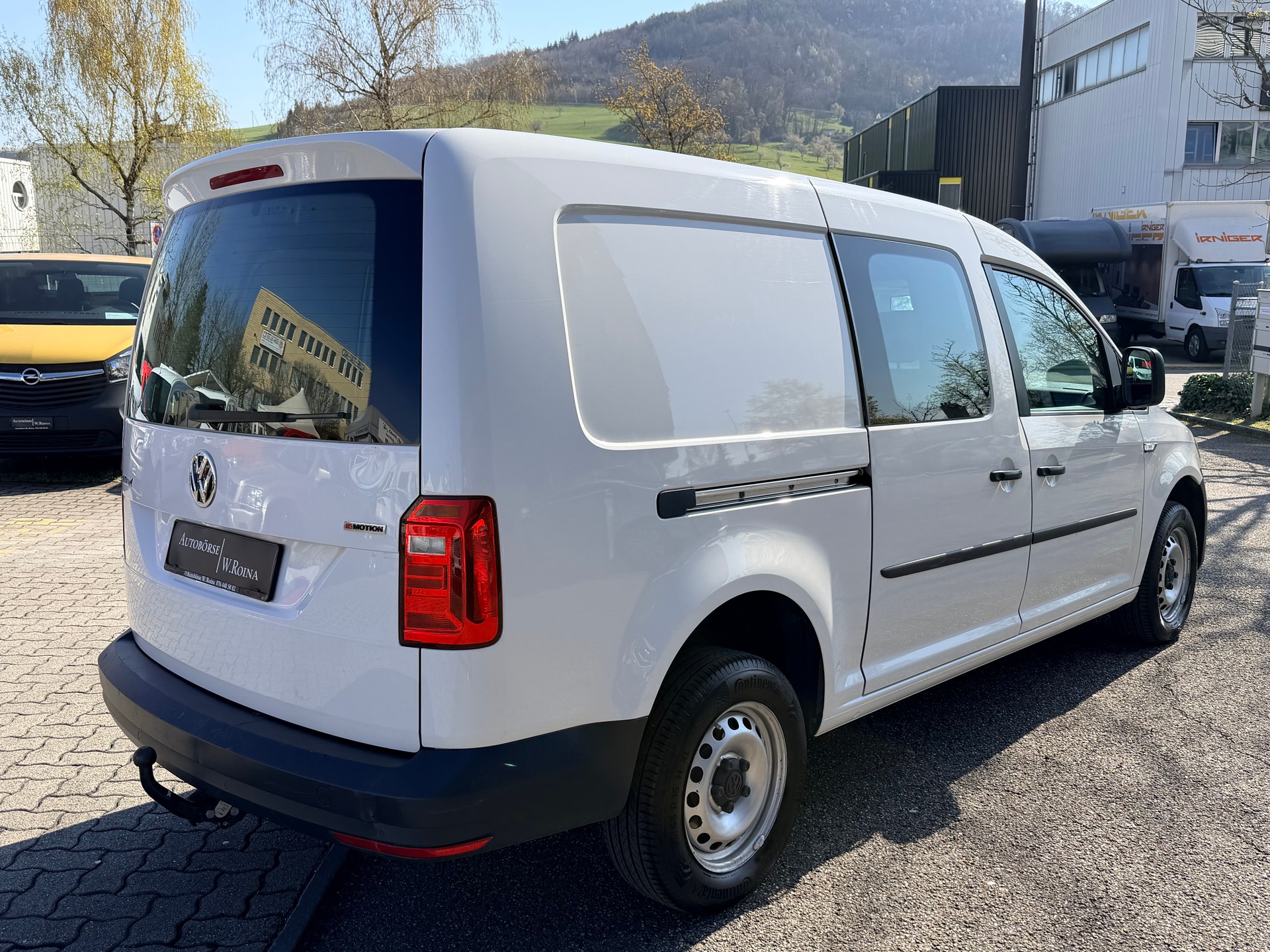 VW Caddy Maxi 2.0TDI 4Motion BlueMotion Technology-showroom-element-2