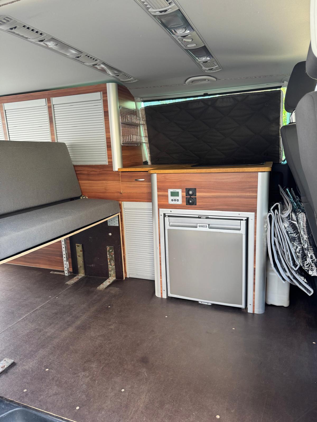 VW Caravelle-image-11