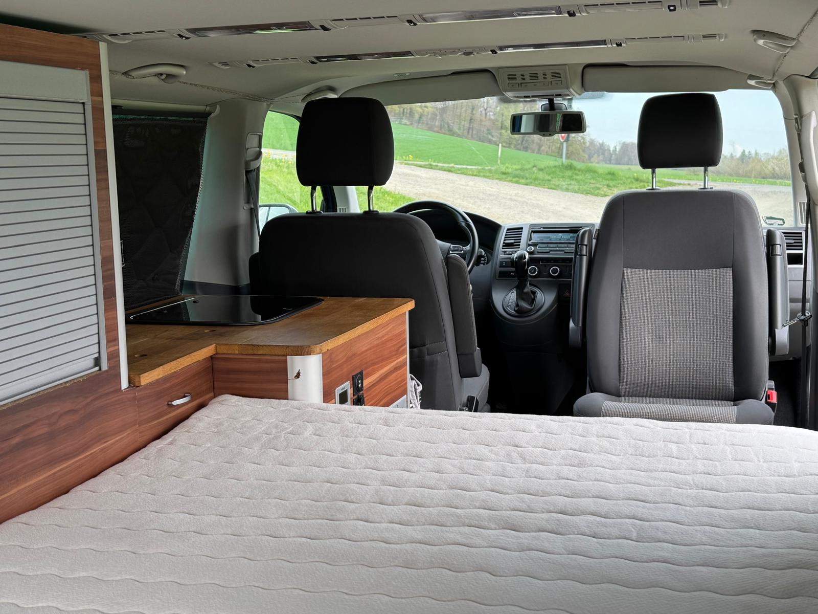 VW Caravelle-image-9