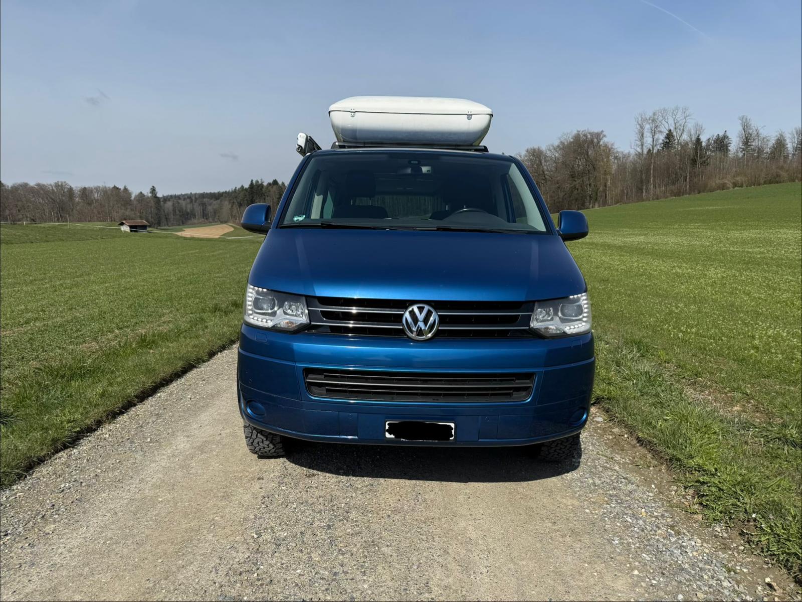 VW Caravelle-image-2