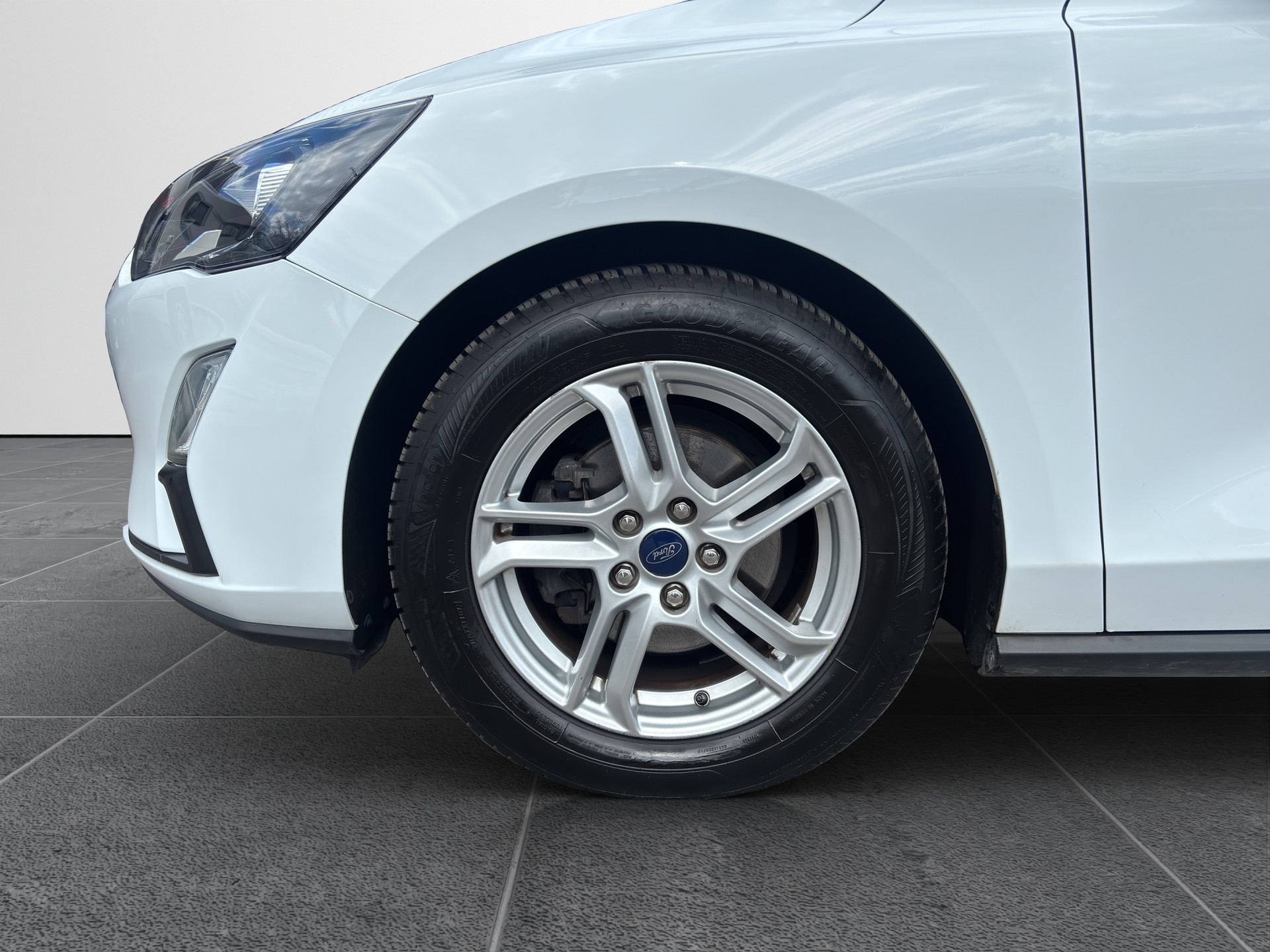 FORD Focus 1.0i EcoB 125 Cool&Connect-image-12