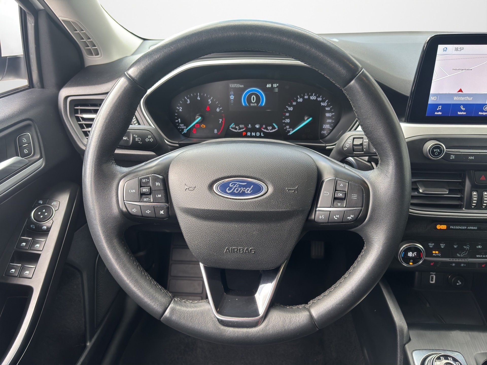 FORD Focus 1.0i EcoB 125 Cool&Connect-image-6