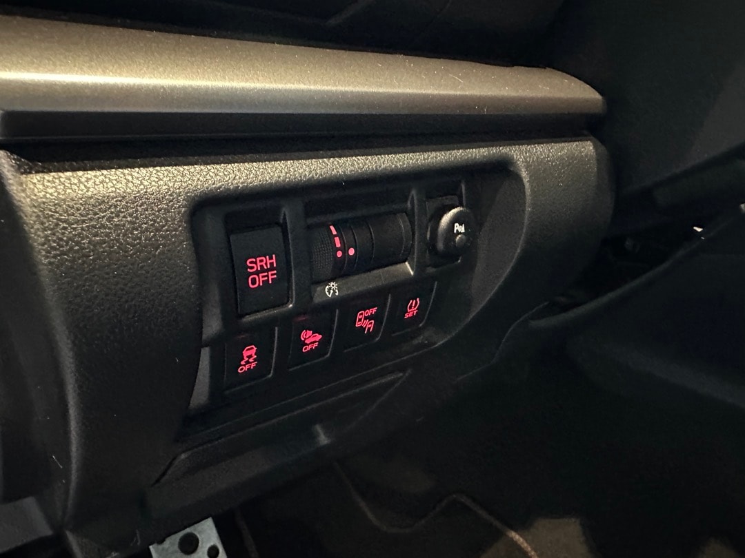 SUBARU XV 2.0 e-Boxer Swiss Plus AWD Lineartronic-image-11