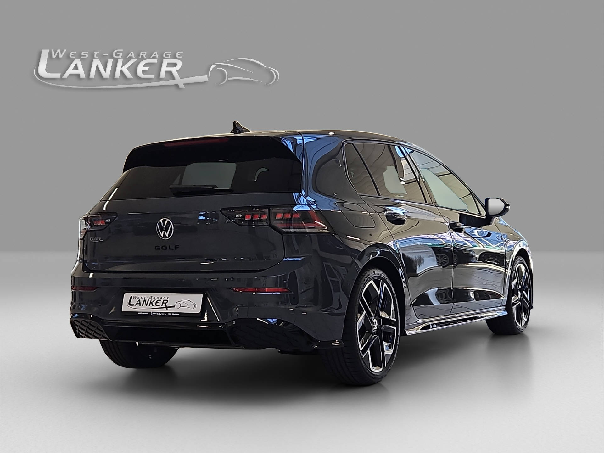 VW Golf VIII 1.5 eTSI R-Line DSG-showroom-element-2