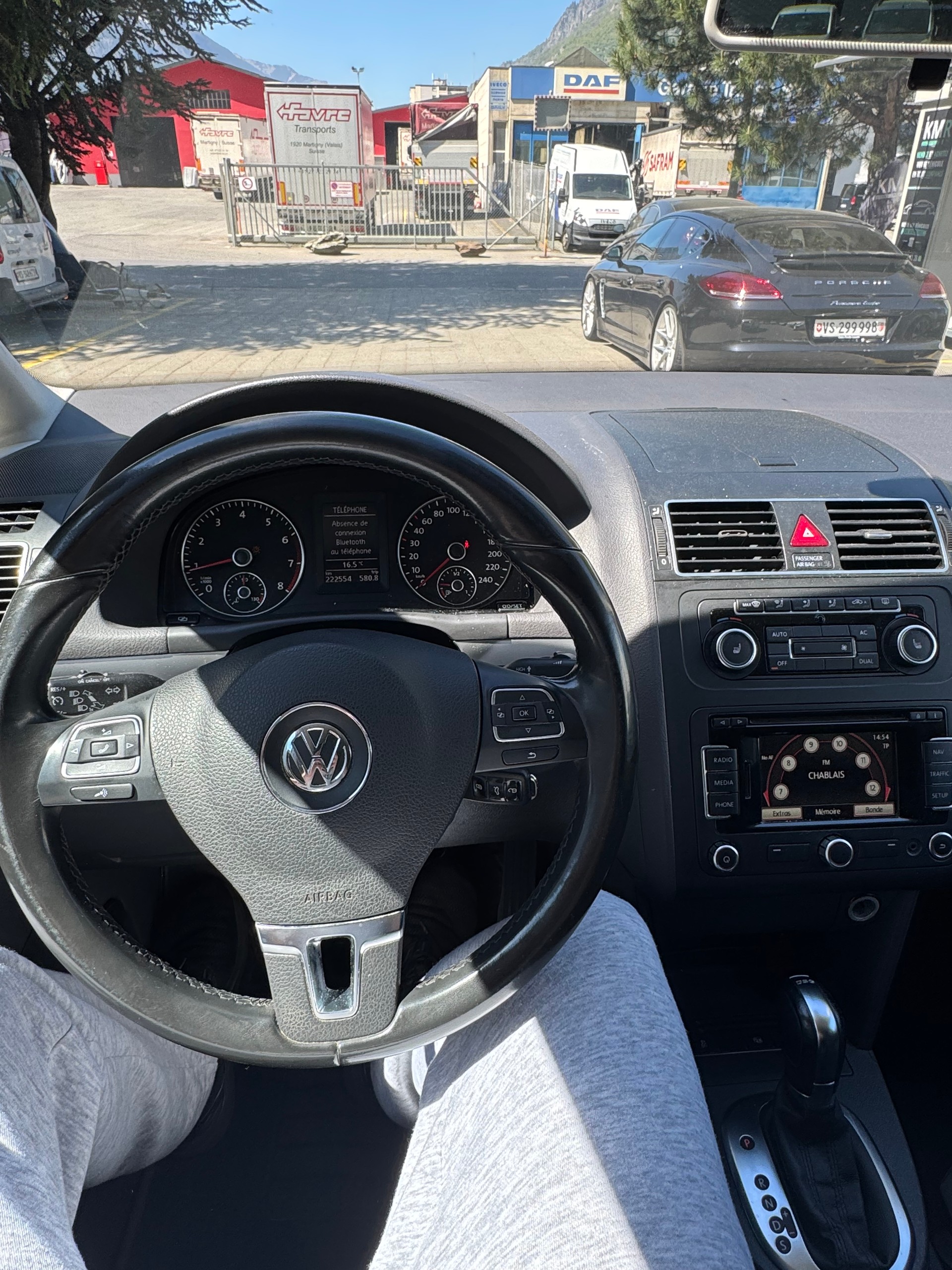 VW TOURAN-image-6