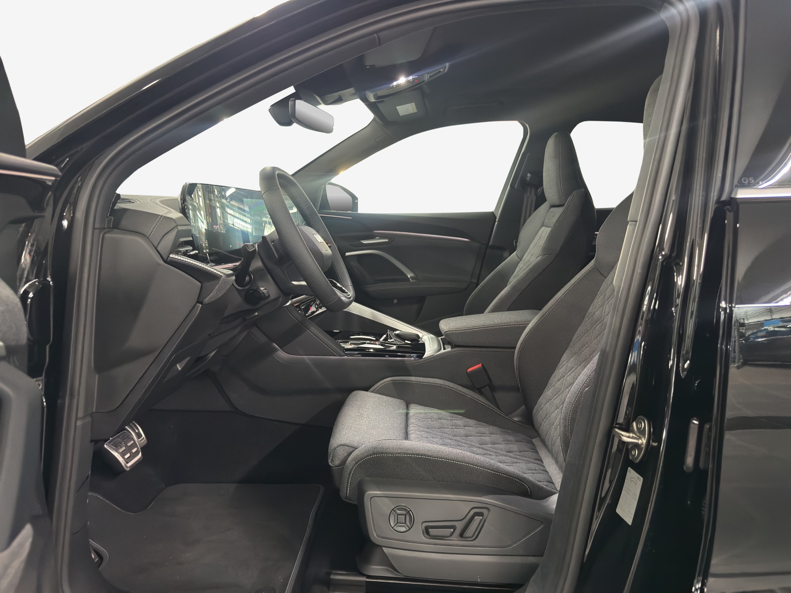 AUDI Q5 e-hybrid quattro 220 kW S-tronic-image-7