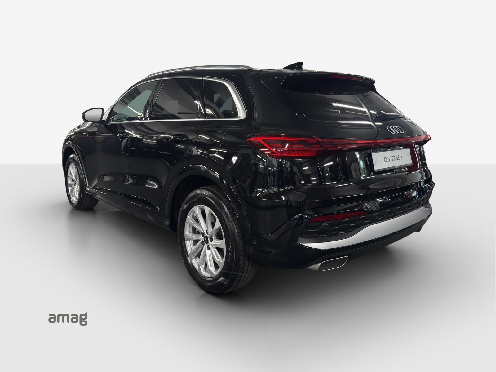 AUDI Q5 e-hybrid quattro 220 kW S-tronic-showroom-element-2