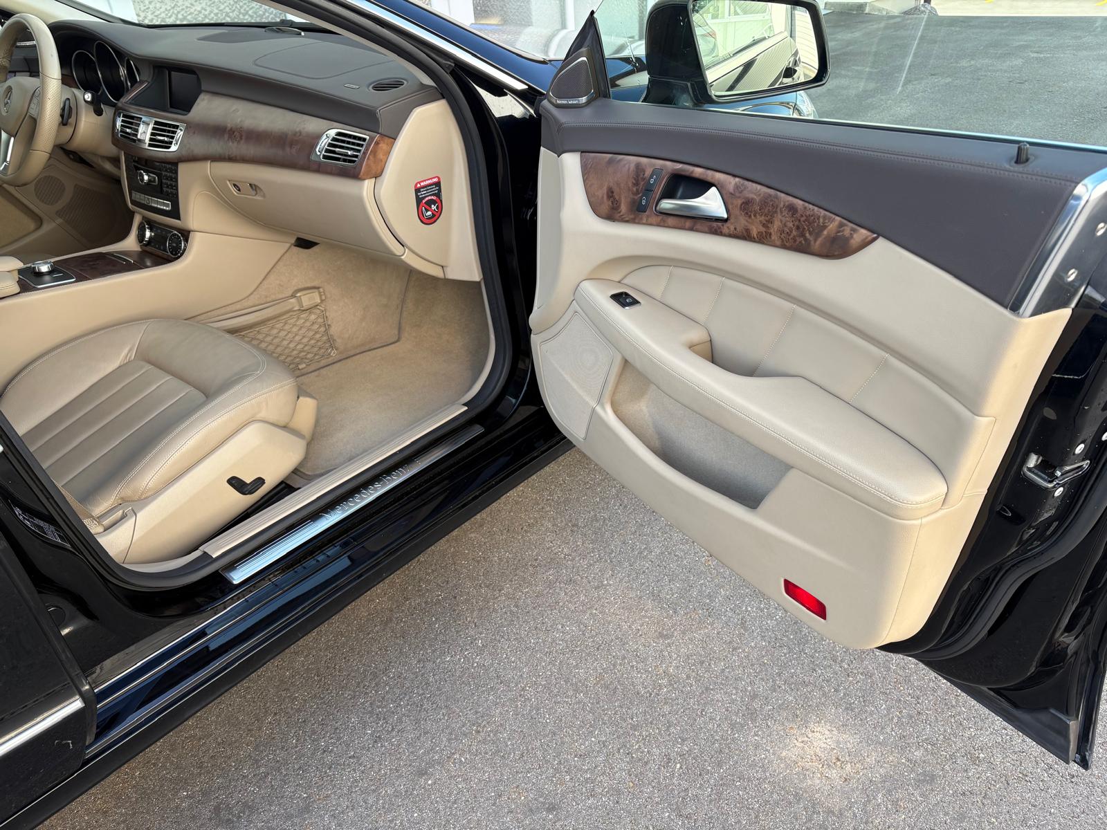 MERCEDES-BENZ CLS SB 350 CDI Executive 4Matic 7G-Tronic-image-9