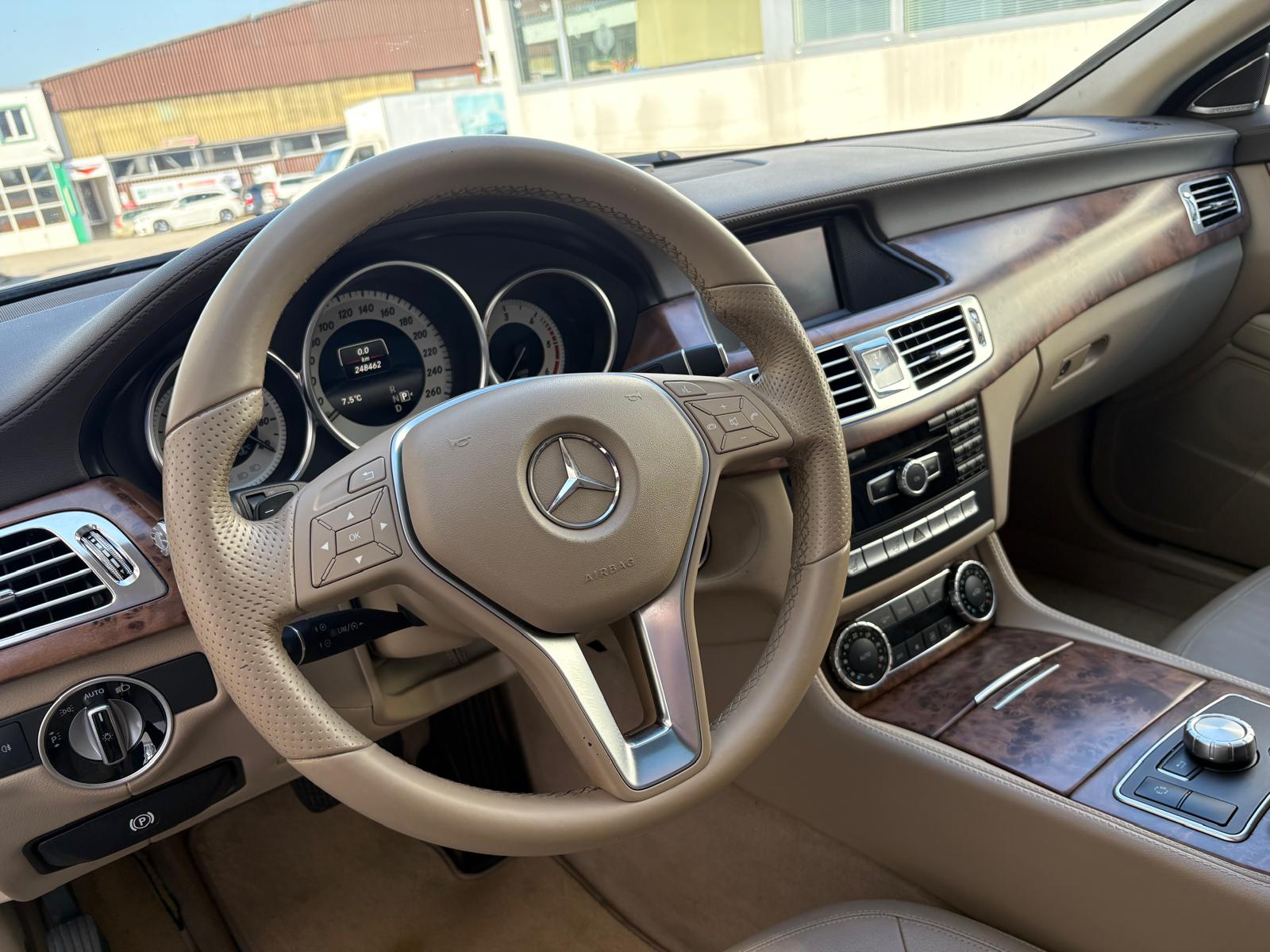MERCEDES-BENZ CLS SB 350 CDI Executive 4Matic 7G-Tronic-image-5