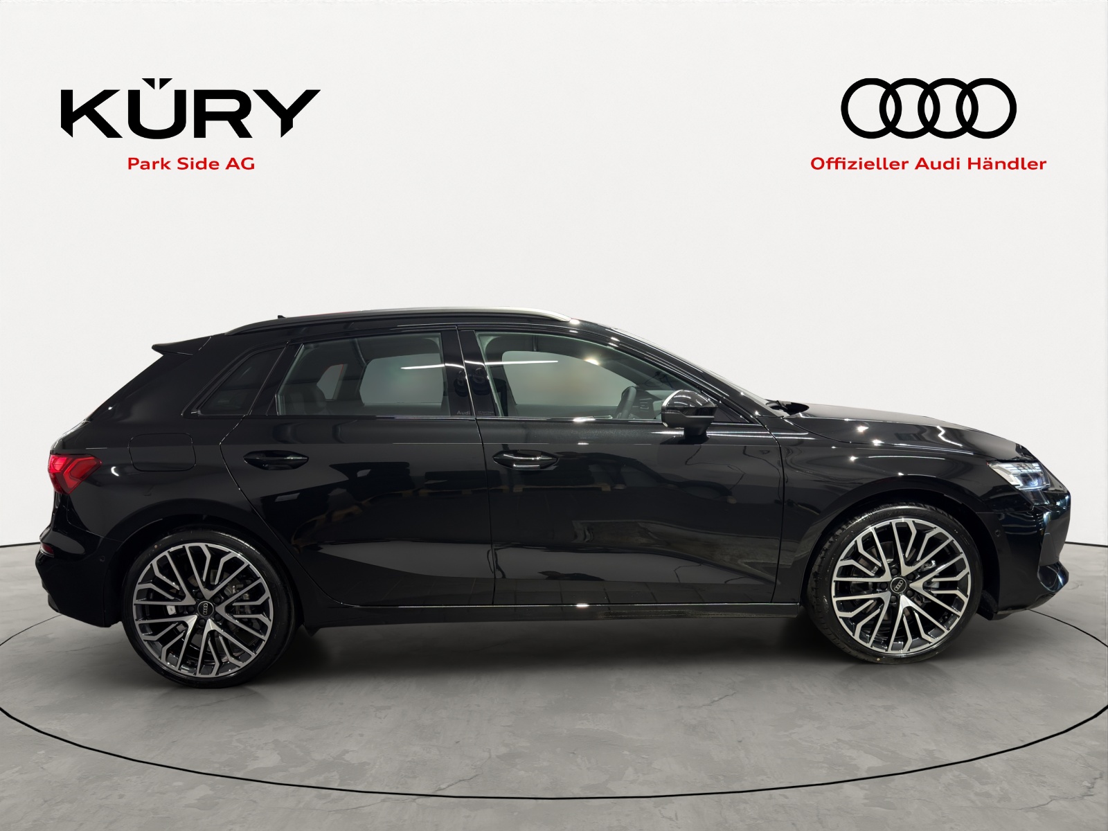 AUDI A3 Sportback TFSI 150 kW quattro advanced S tronic-showroom-element-2