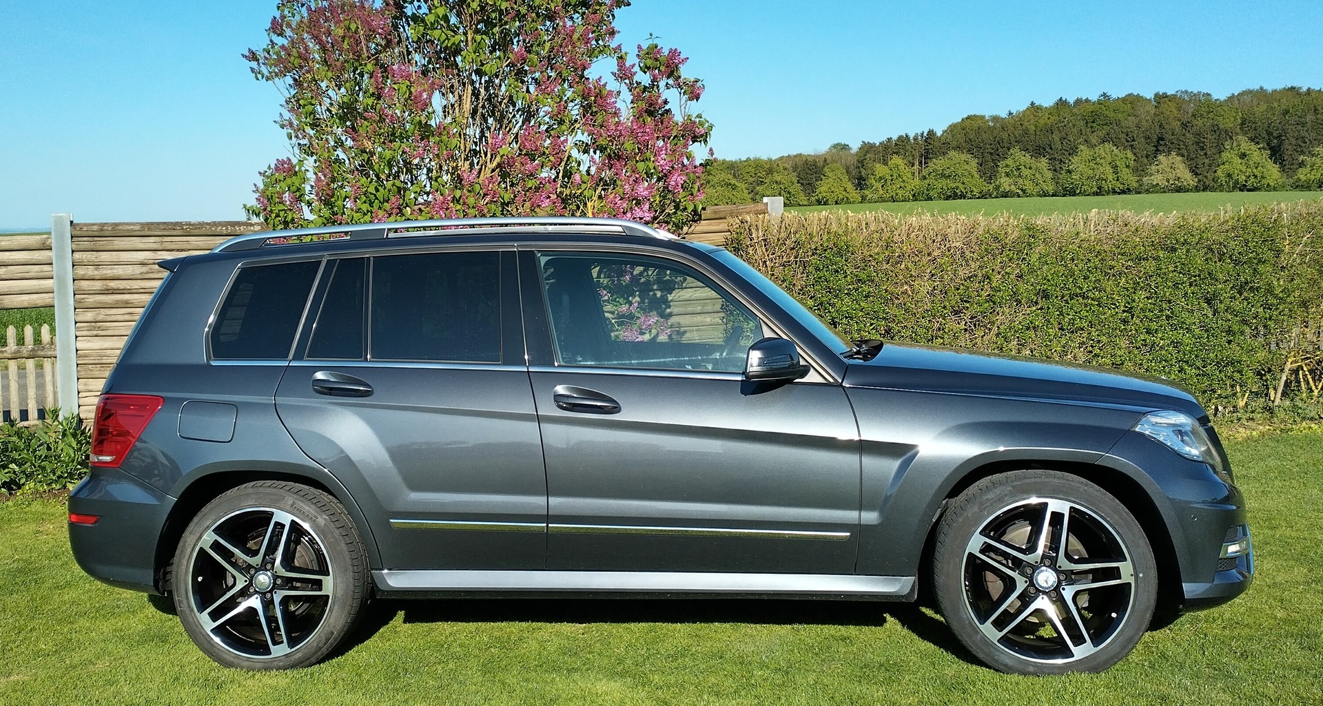 MERCEDES-BENZ AMG Line-image-1