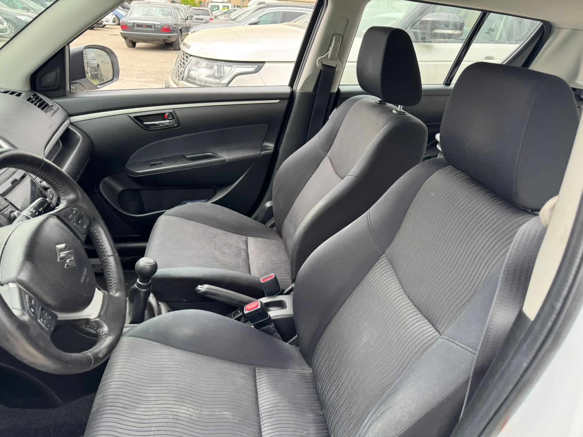 SUZUKI Swift 1.2i 16V GL Top 4x4-image-6