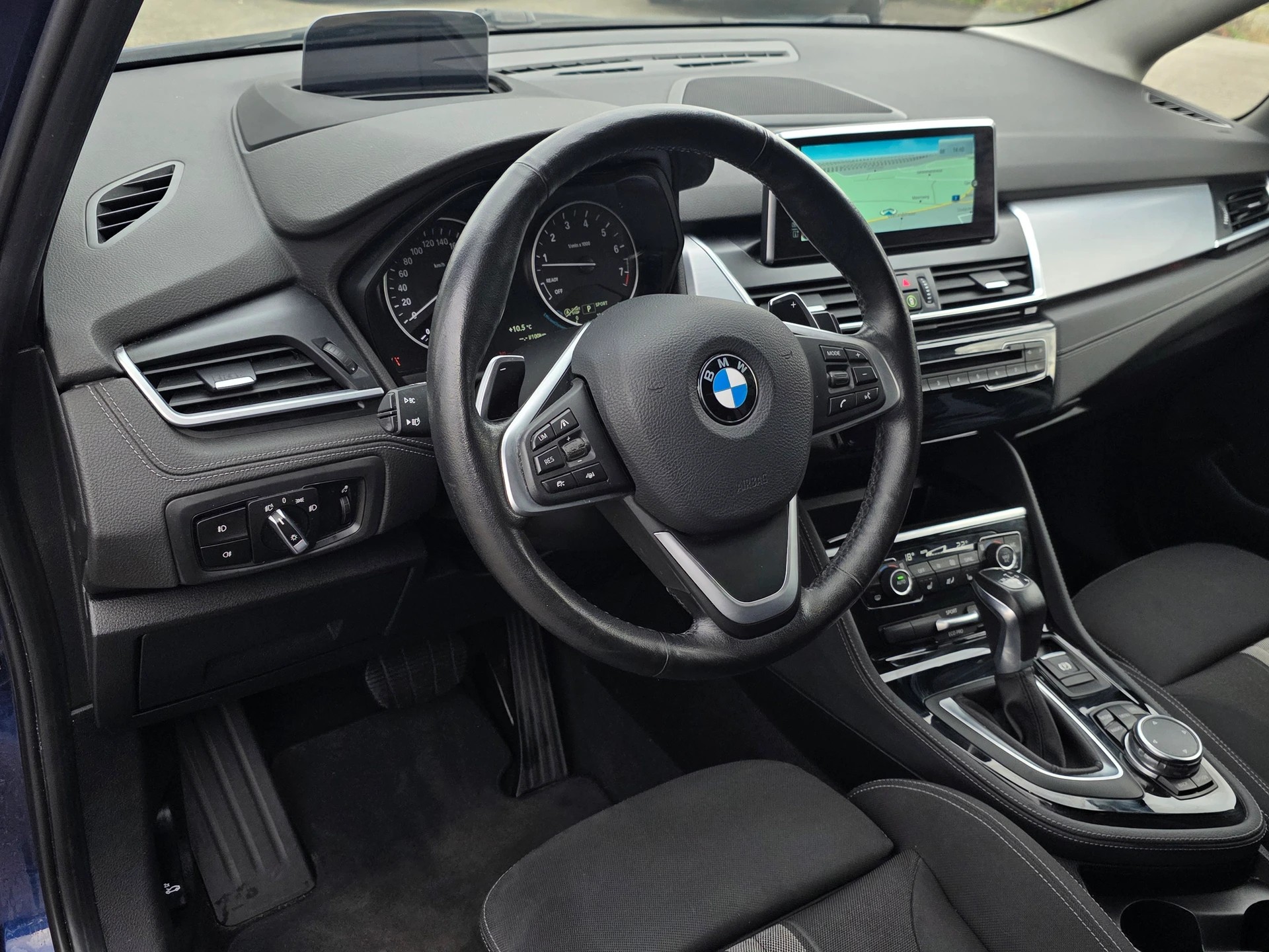 BMW 220i Gran Tourer Sport Line Steptronic *Frisch ab MFK* 7-Sitzer *-image-7
