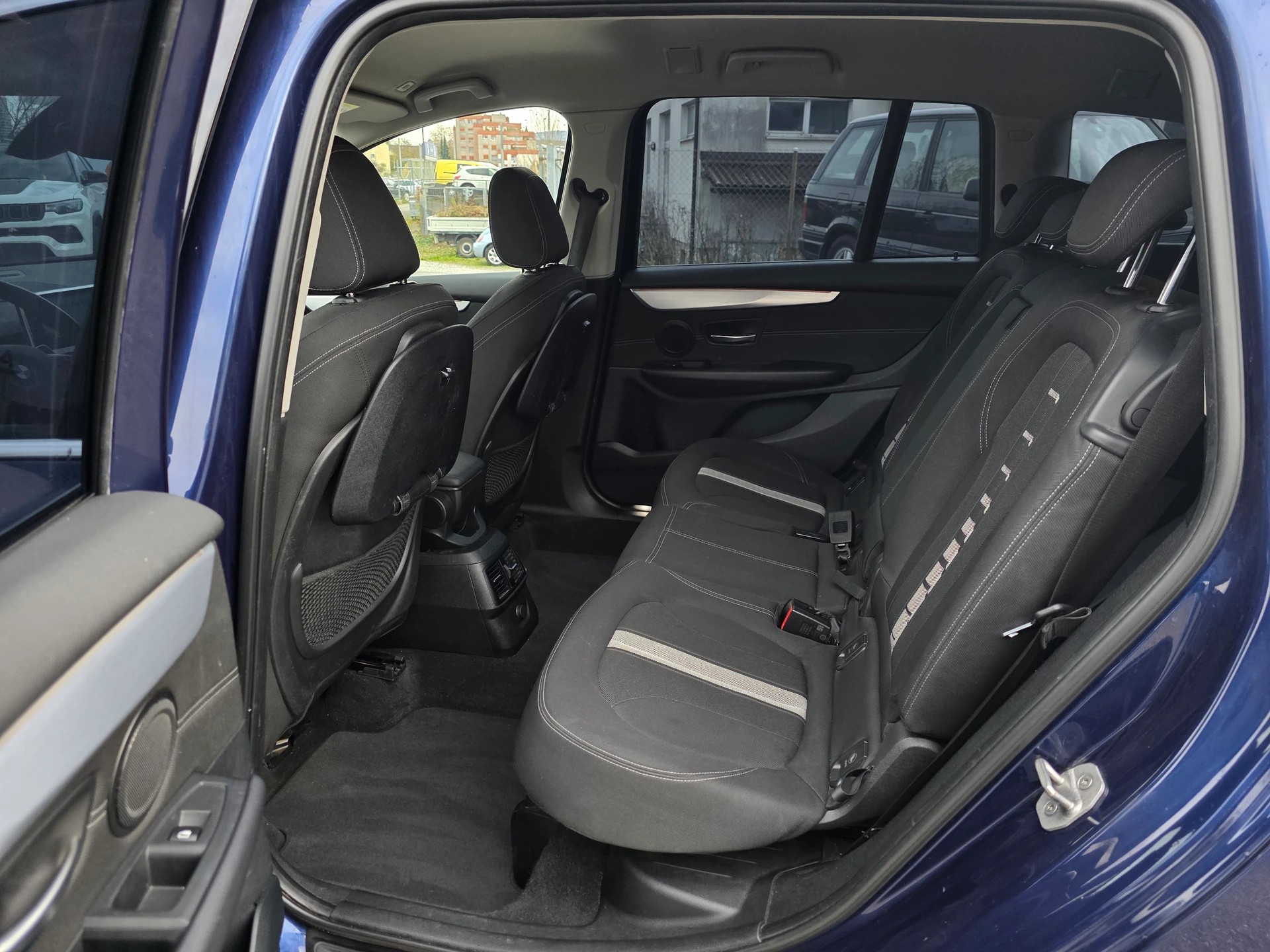 BMW 220i Gran Tourer Sport Line Steptronic *Frisch ab MFK* 7-Sitzer *-image-18