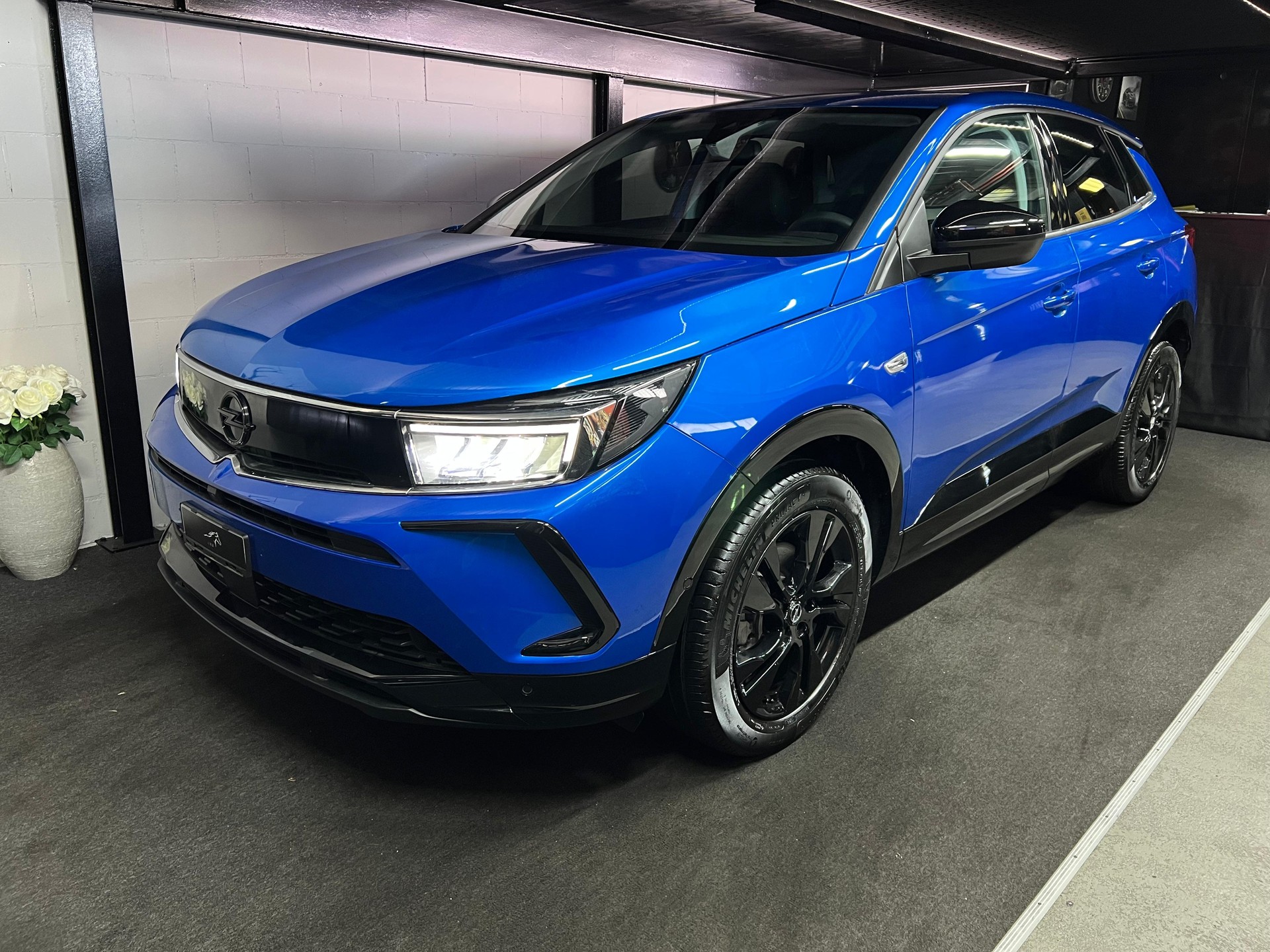 OPEL Grandland 1.2i TP GS Line Automatik * Ch-Fahrzeug * Pack Technologie * Apple Car Play * Leasing AB 290.- Ohne Anzahlung *-showroom-element-1