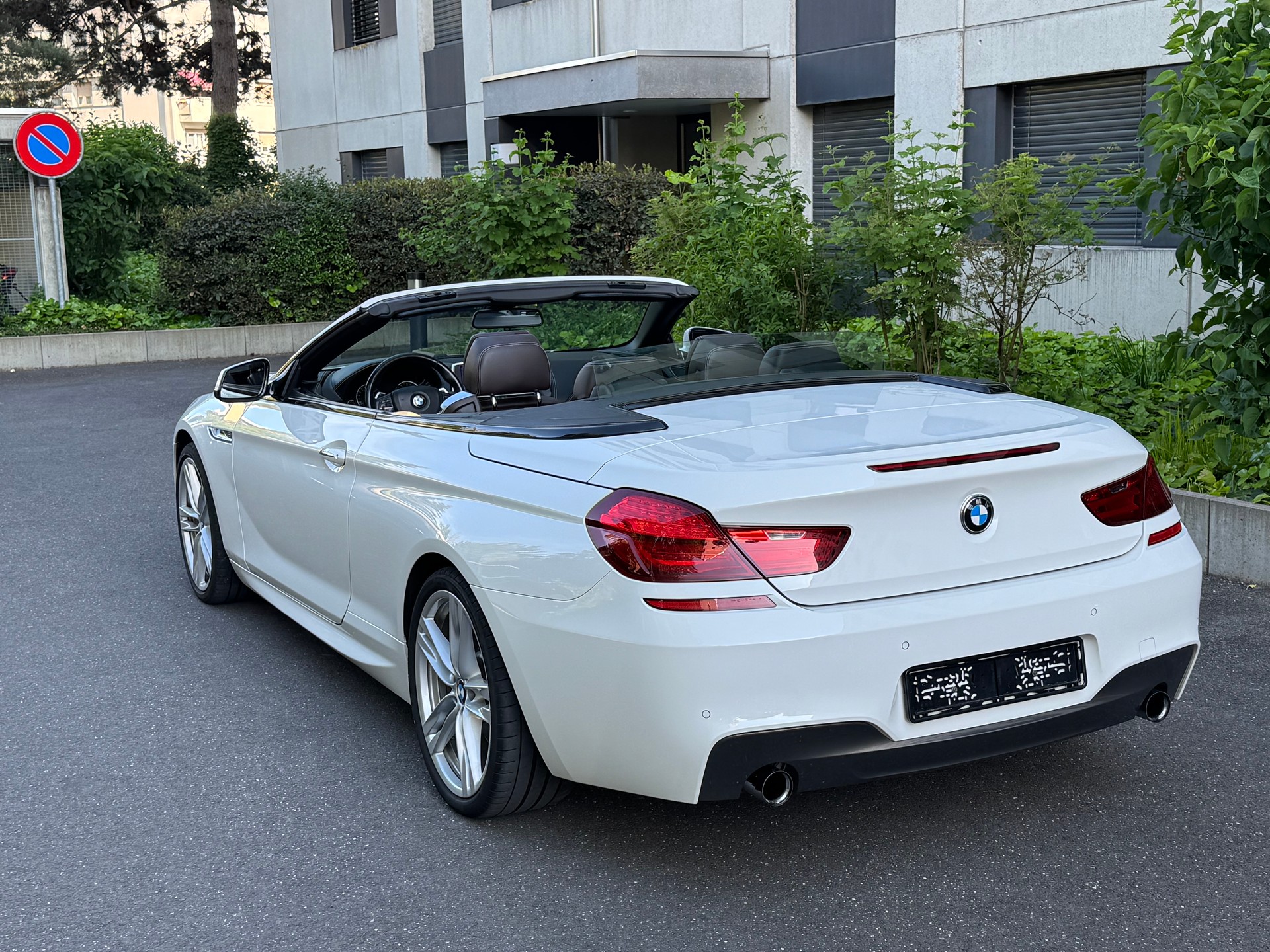 BMW 640i Cabrio xDrive M Sport PERFORMANCE-image-3