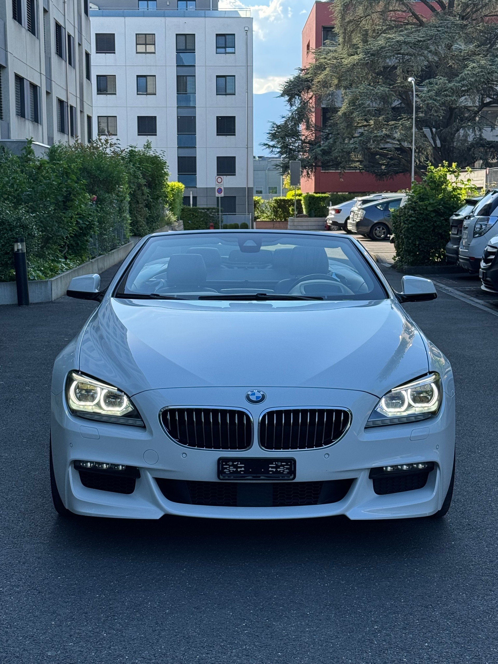 BMW 640i Cabrio xDrive M Sport PERFORMANCE-image-1