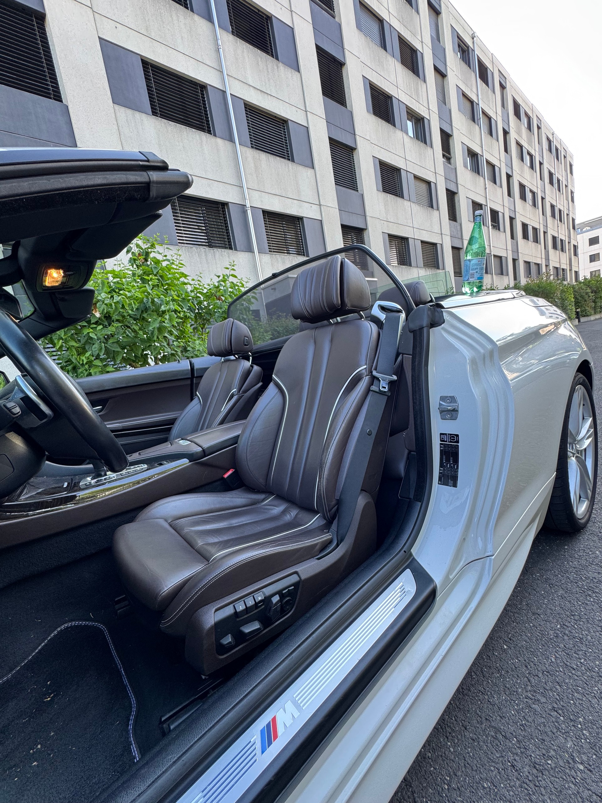 BMW 640i Cabrio xDrive M Sport PERFORMANCE-image-10