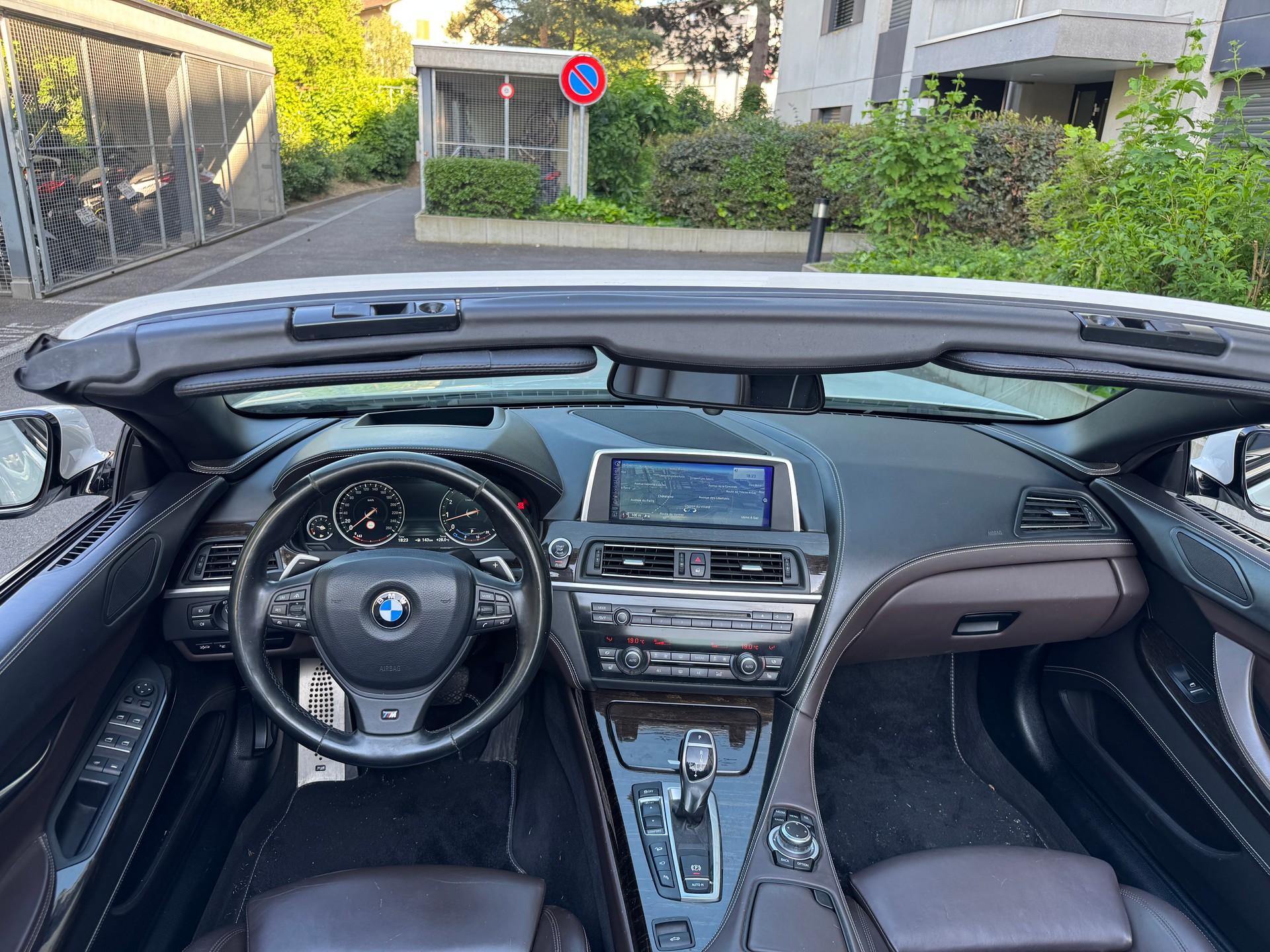 BMW 640i Cabrio xDrive M Sport PERFORMANCE-image-8
