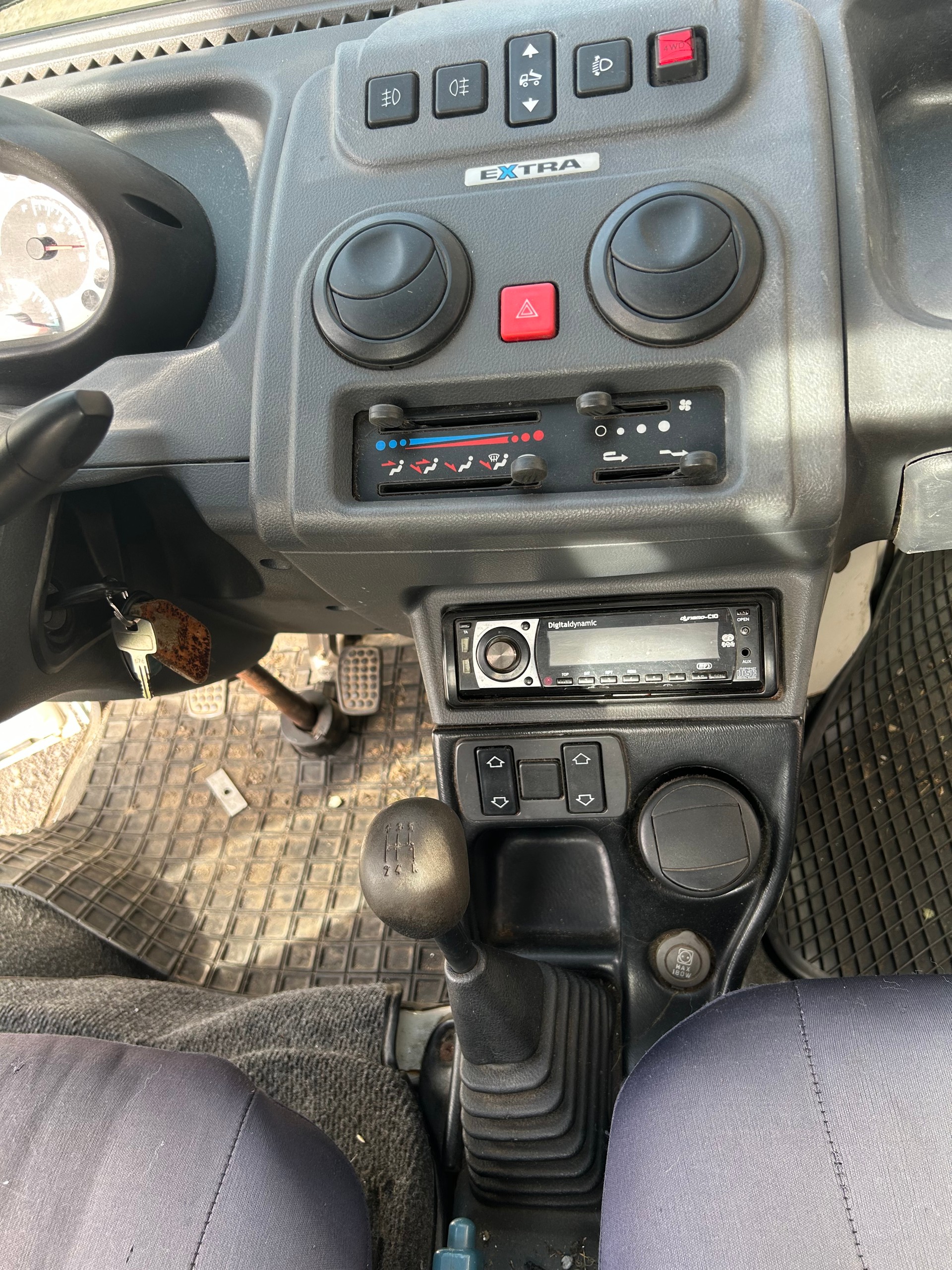 PIAGGIO Kippbrücke-image-10