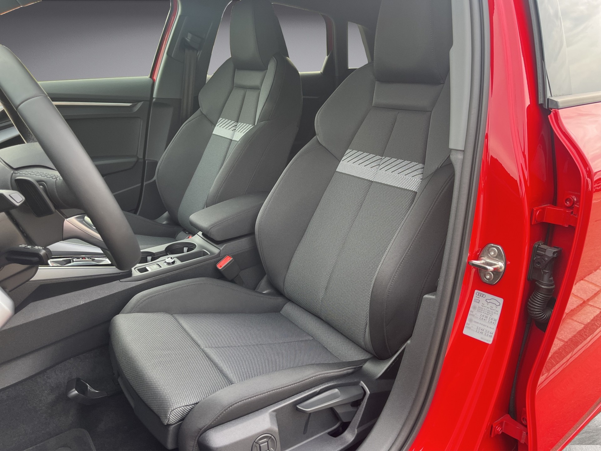 AUDI A3 Sportback 40 TFSI e advanced S-tronic*Komfort-Standklimatisierung, Head-up, AHK, (5-Jahre Garantie)-image-10
