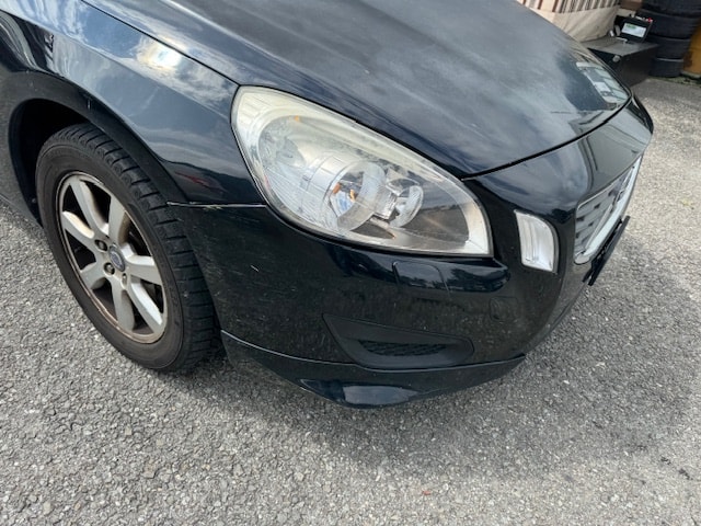 VOLVO V60 D3 Geartronic-image-8
