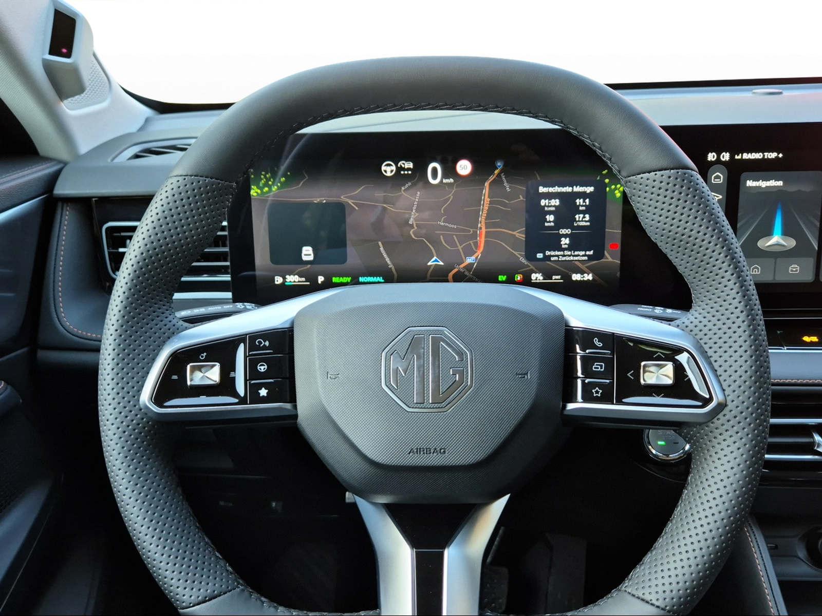 MG HS 1.5 Hybrid Luxury-image-10