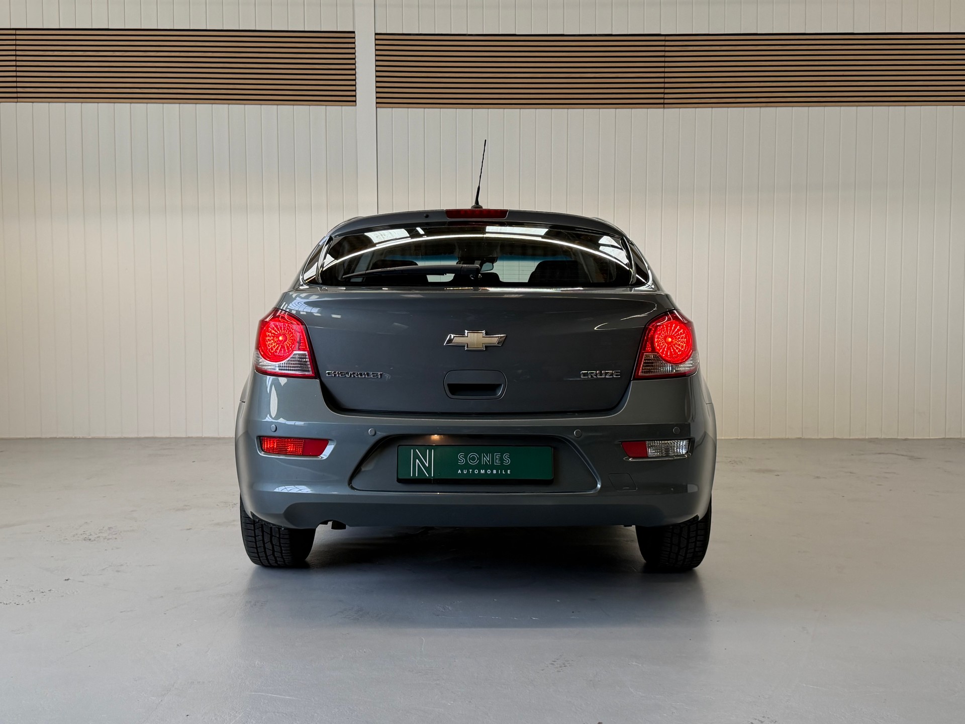 CHEVROLET Cruze 1.6 LT Automatic-showroom-element-3
